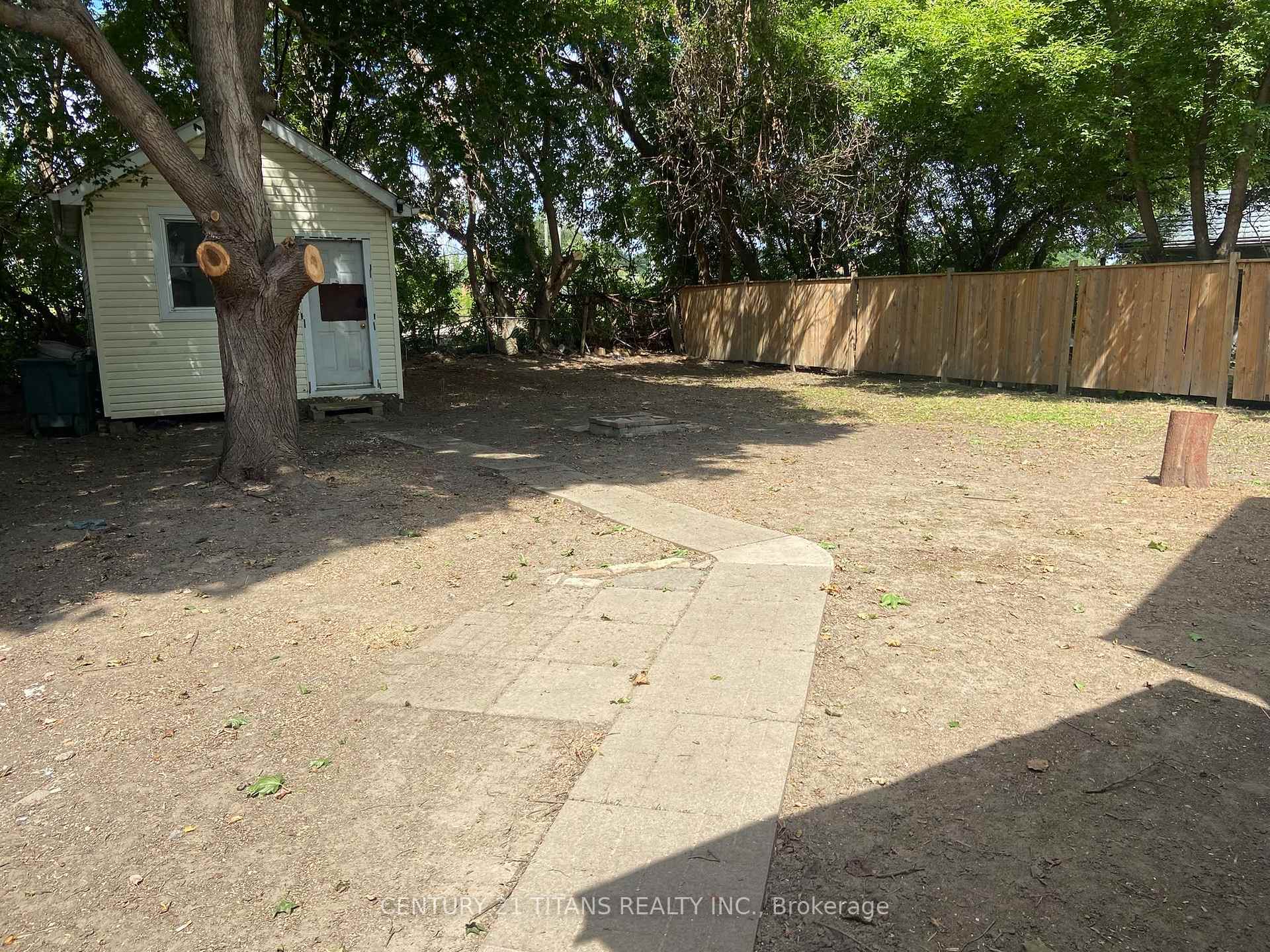 Photo 7 of 135 Edgar Street, Chatham-Kent — HOMEH