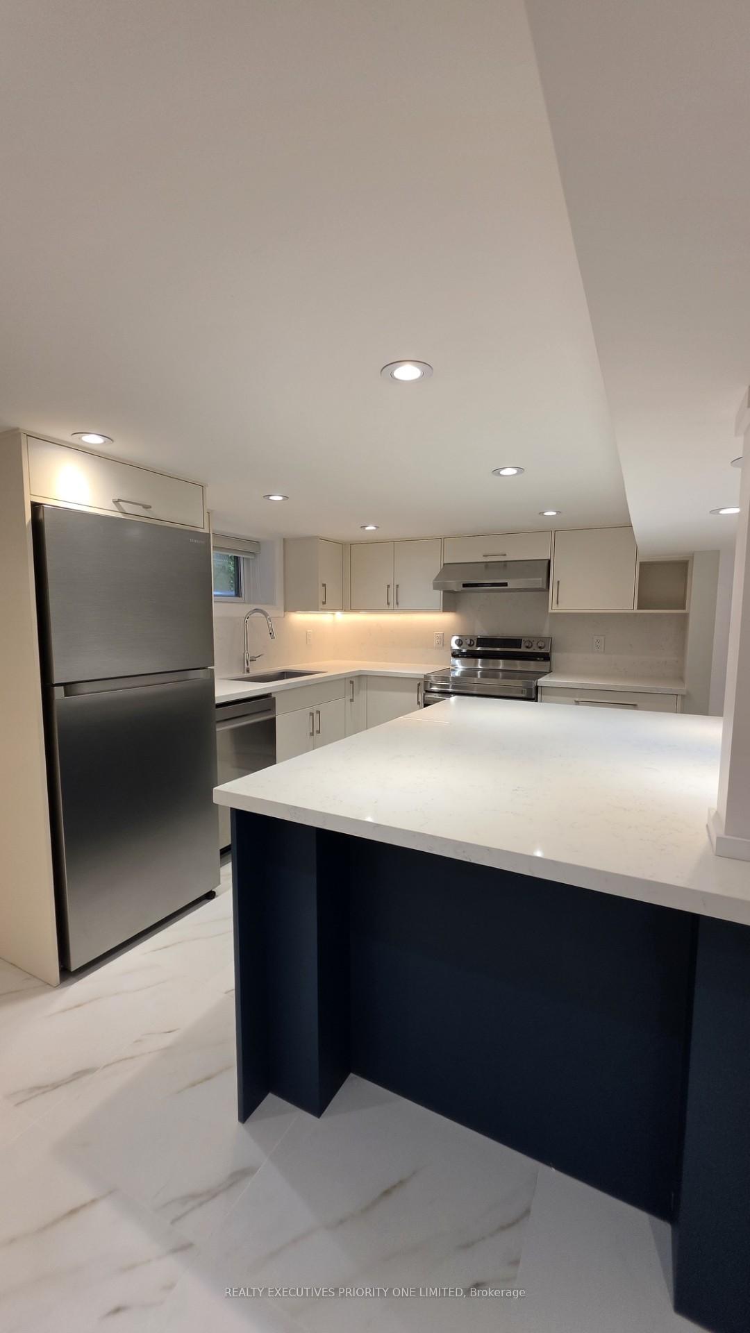 Photo 21 of Unit Basement, 10 Lascelles Boulevard, Toronto, Yonge-St. Clair — HOMEH