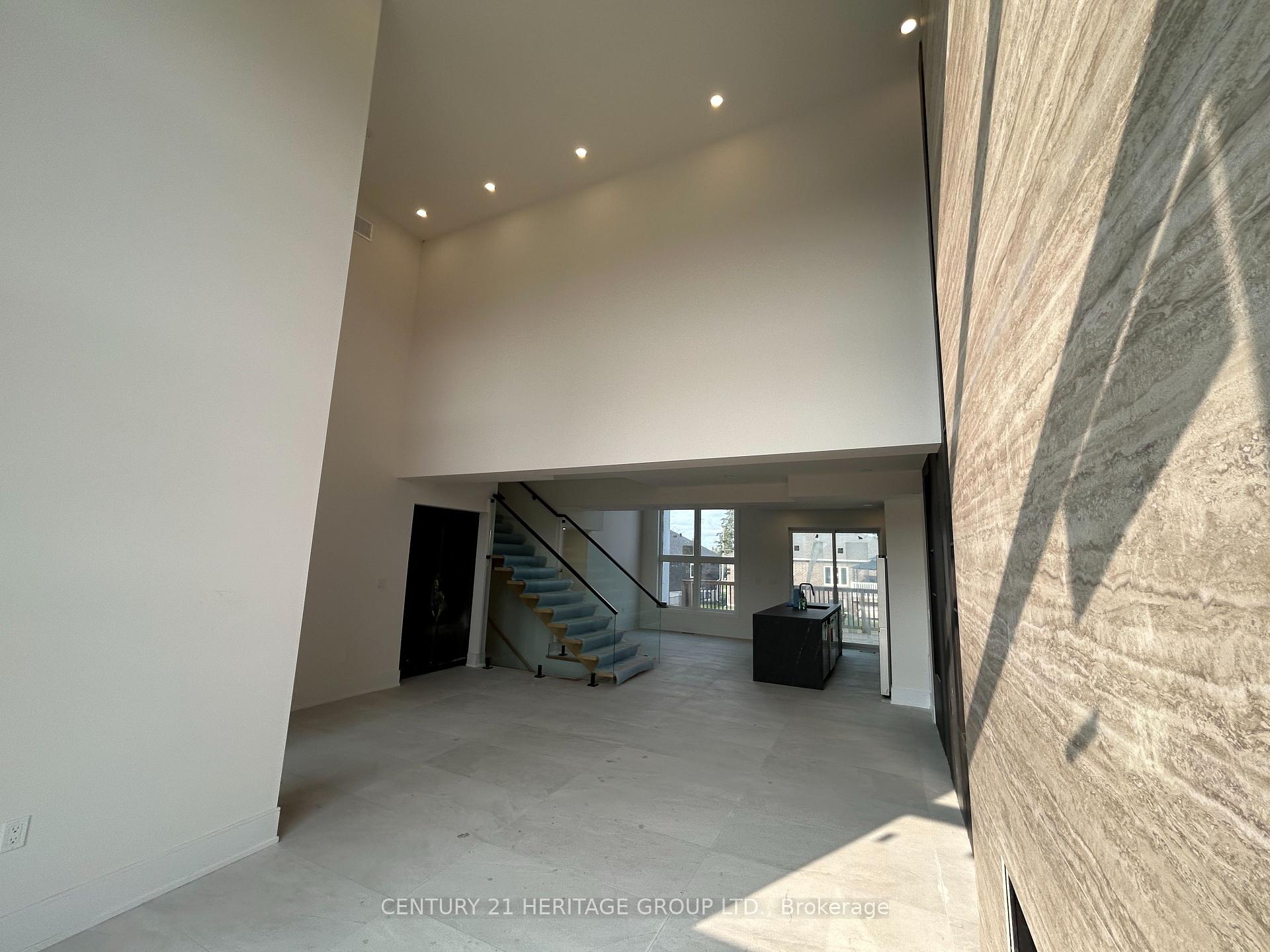 Photo 2 of 3717 Lakepoint Drive, Severn, West Shore — HOMEH
