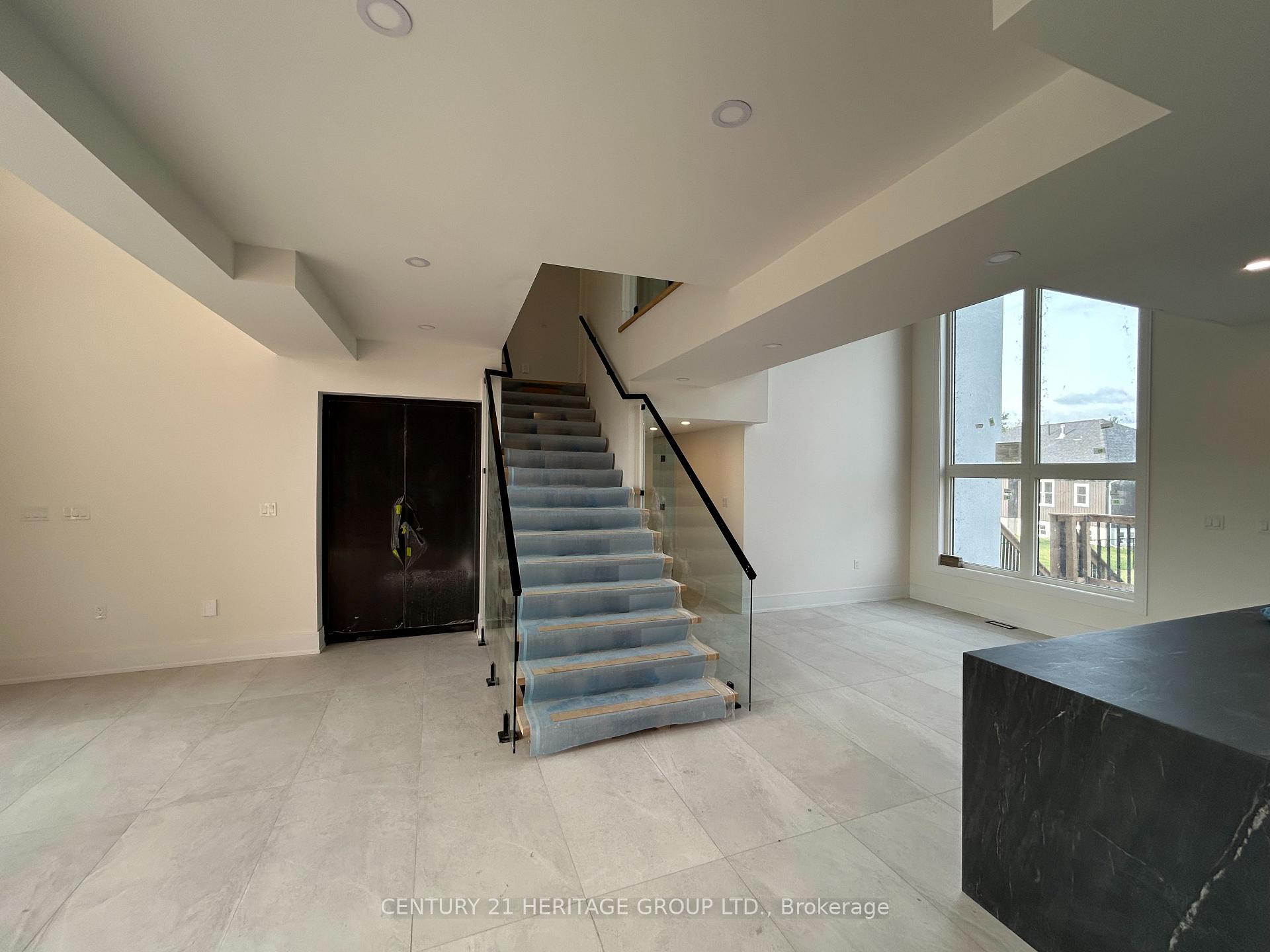 Photo 9 of 3717 Lakepoint Drive, Severn, West Shore — HOMEH