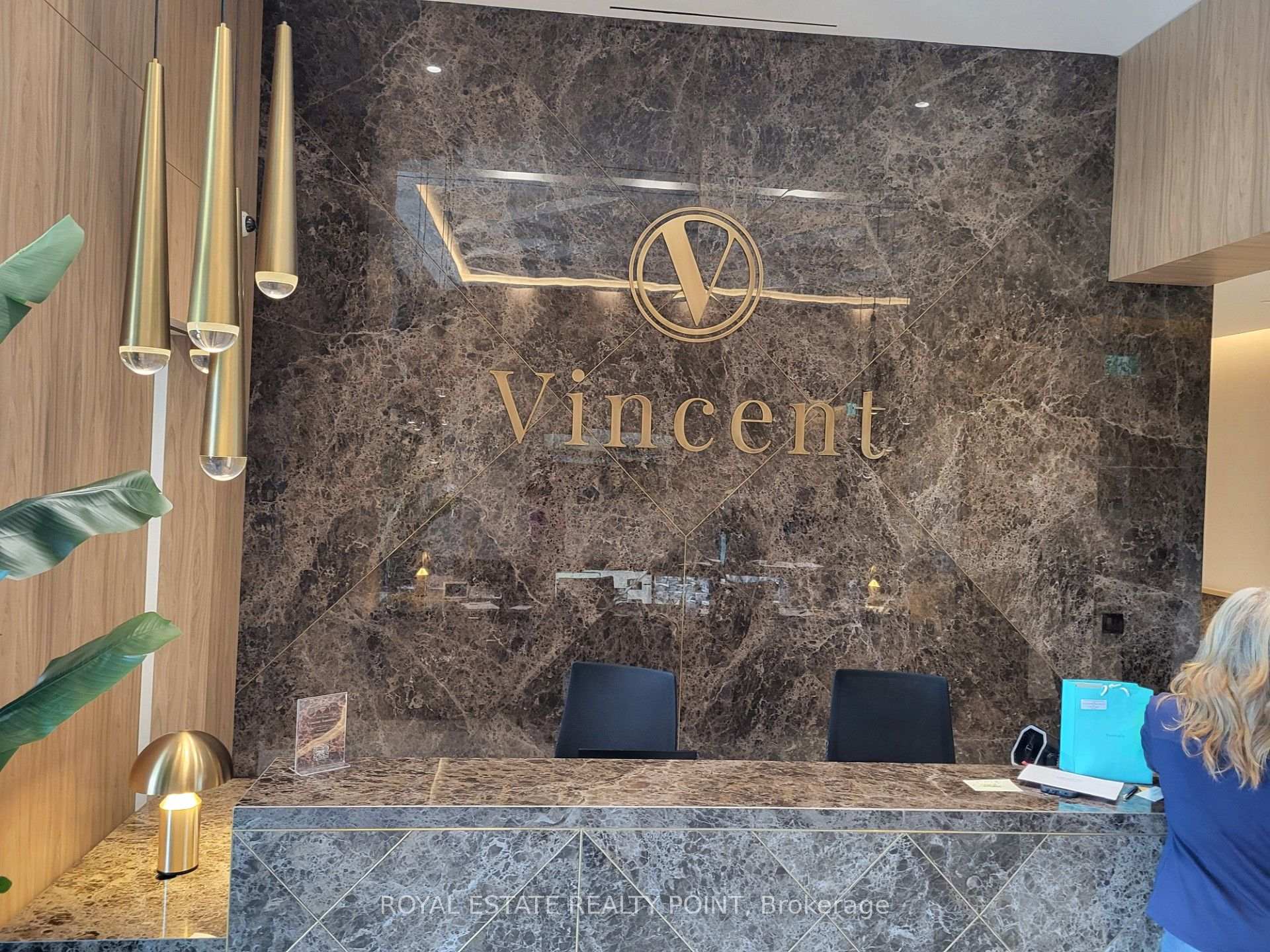 Photo 5 of Unit 1711, 5 Meadowdale Road, Vaughan, Vaughan Corporate Centre — HOMEH