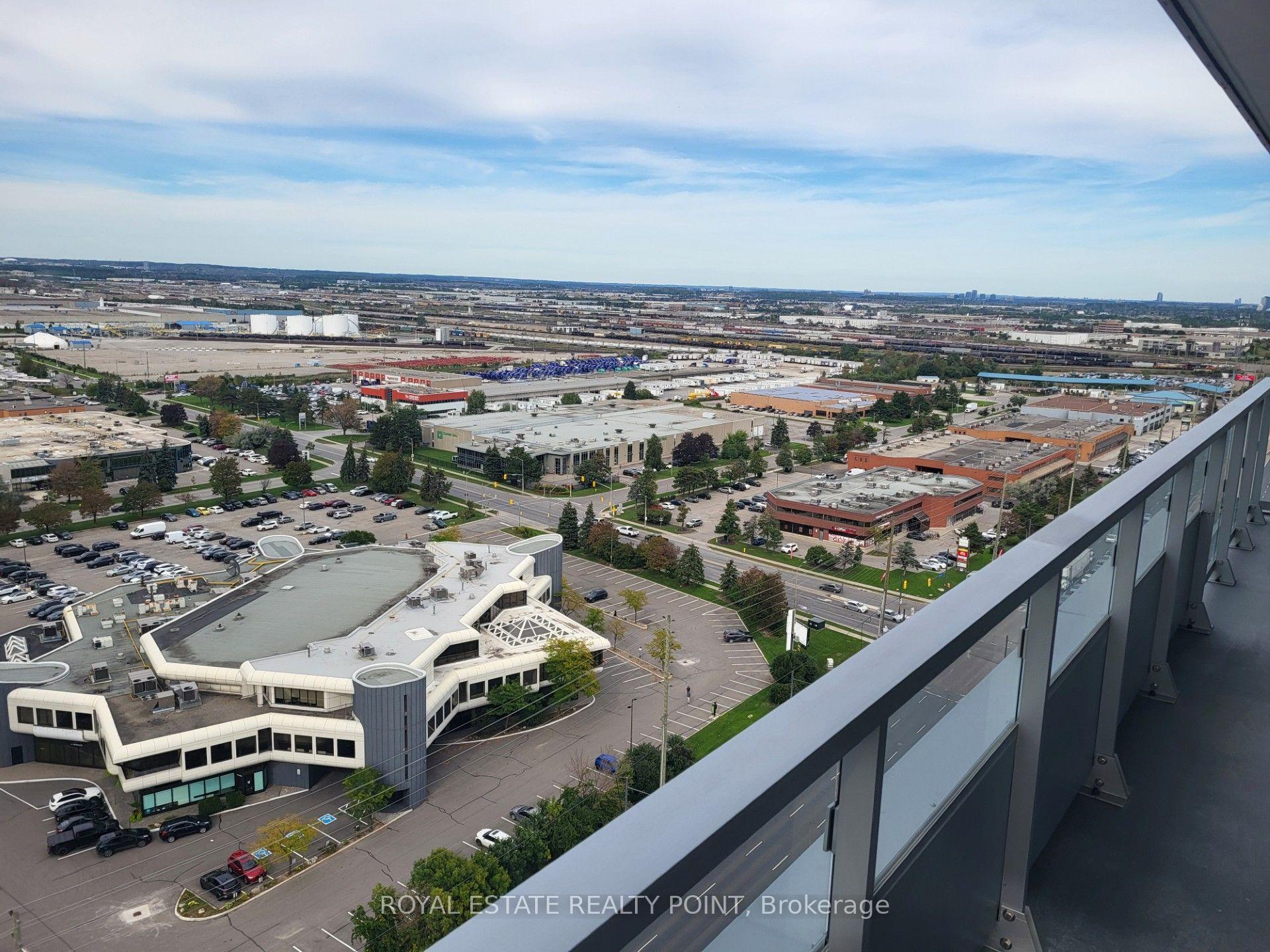Photo 12 of Unit 1711, 5 Meadowdale Road, Vaughan, Vaughan Corporate Centre — HOMEH