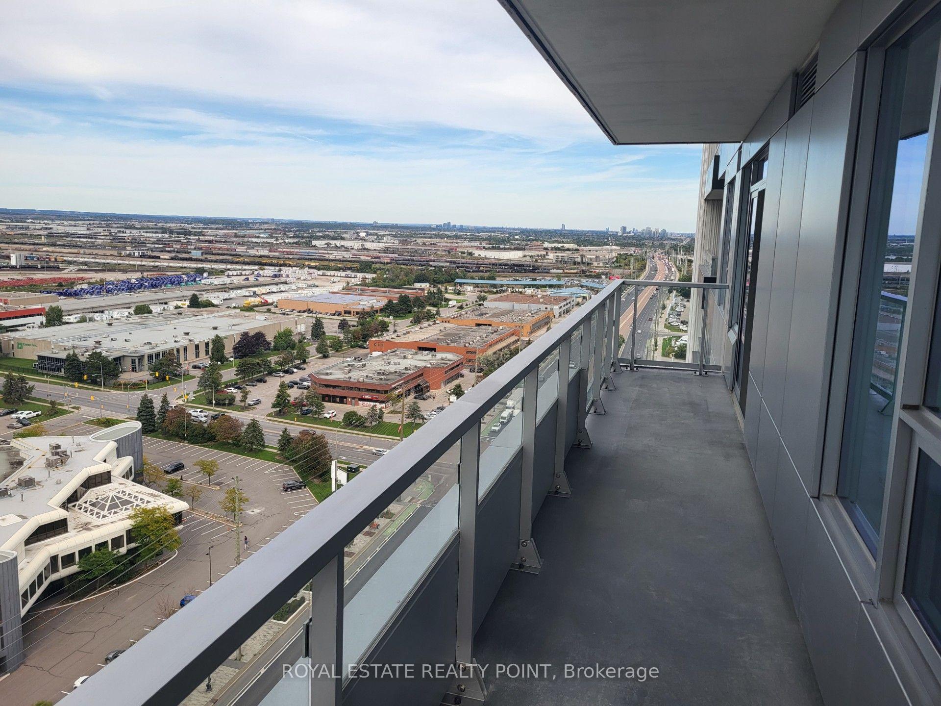 Photo 13 of Unit 1711, 5 Meadowdale Road, Vaughan, Vaughan Corporate Centre — HOMEH