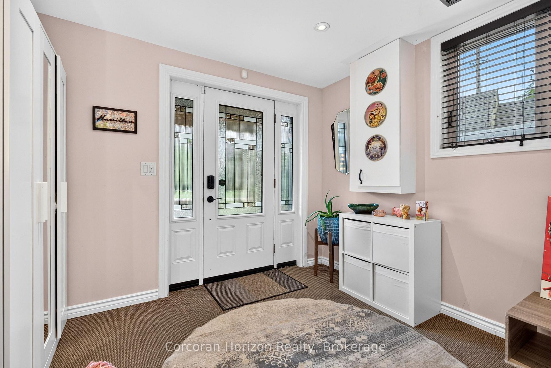 Photo 9 of 592 Aberdeen Avenue, Hamilton, Kirkendall — HOMEH