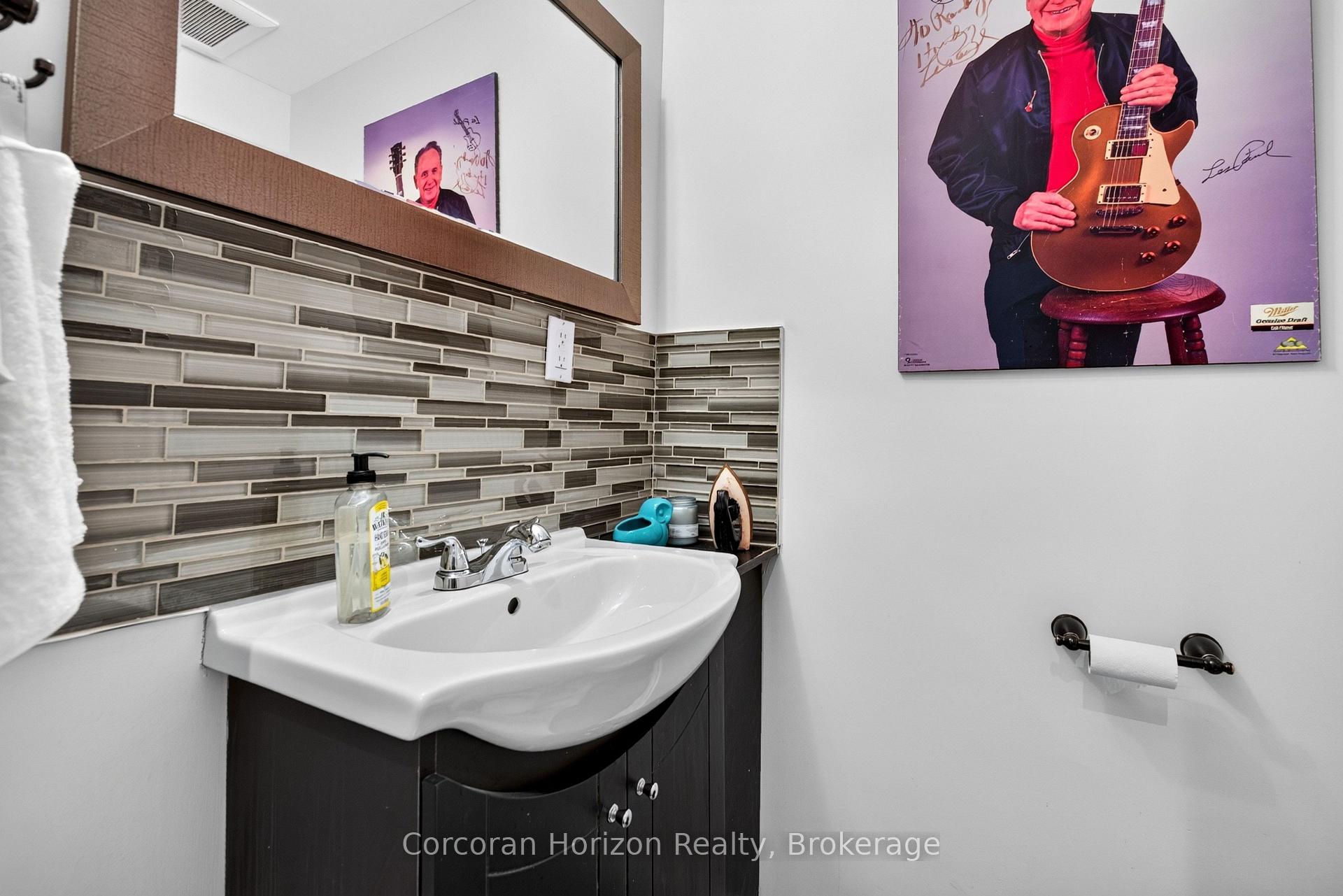 Photo 13 of 592 Aberdeen Avenue, Hamilton, Kirkendall — HOMEH