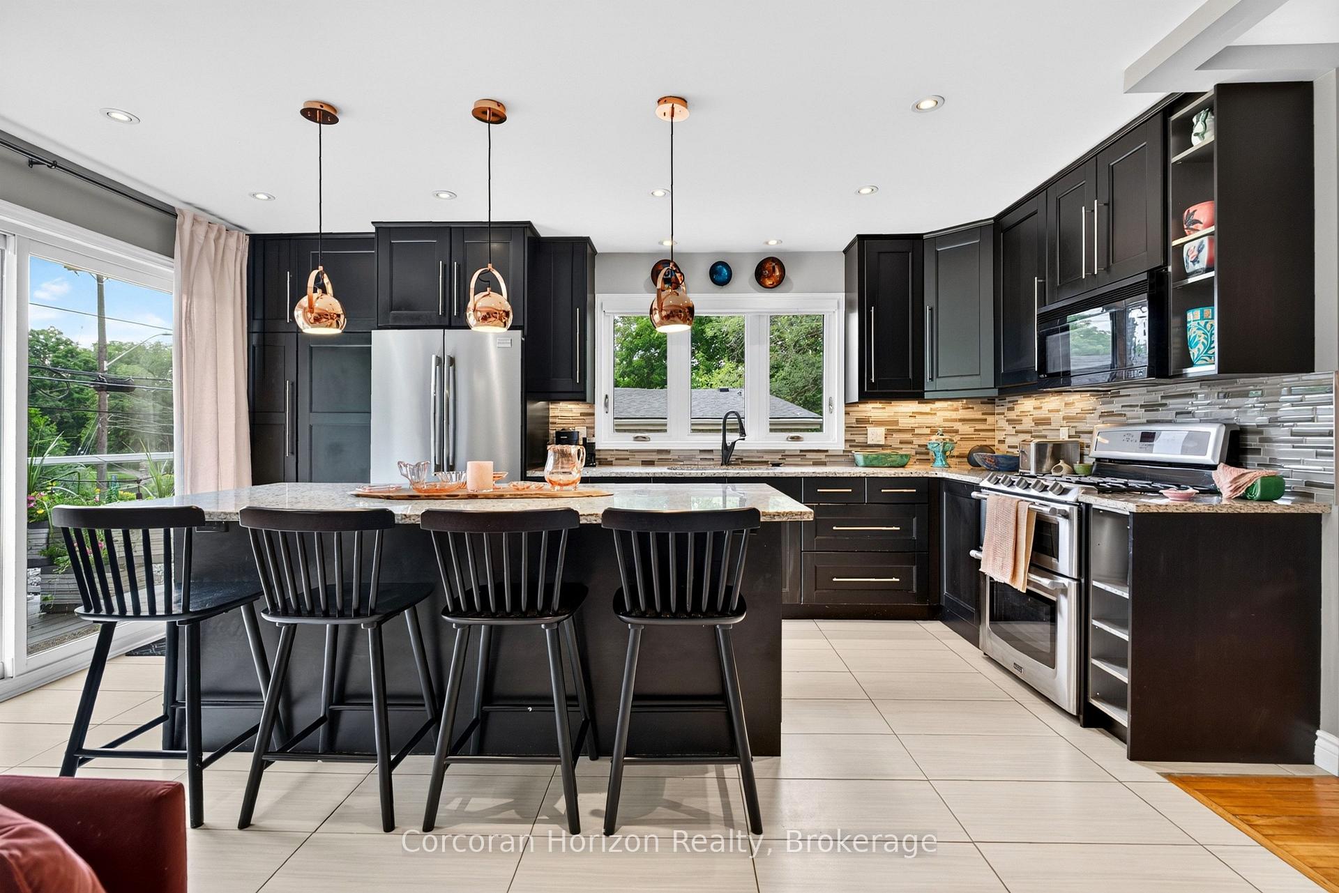 Photo 28 of 592 Aberdeen Avenue, Hamilton, Kirkendall — HOMEH