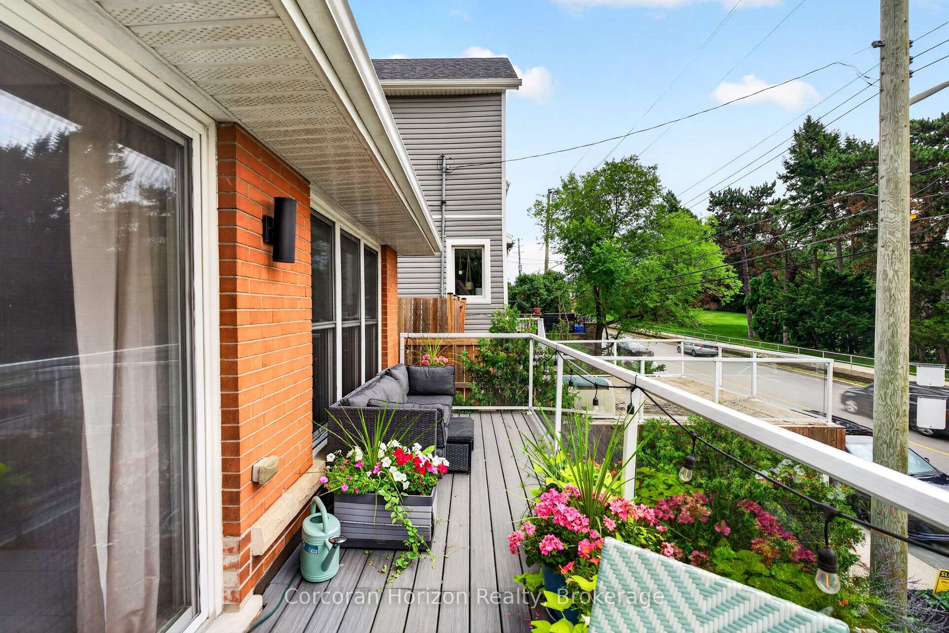 Photo 42 of 592 Aberdeen Avenue, Hamilton, Kirkendall — HOMEH