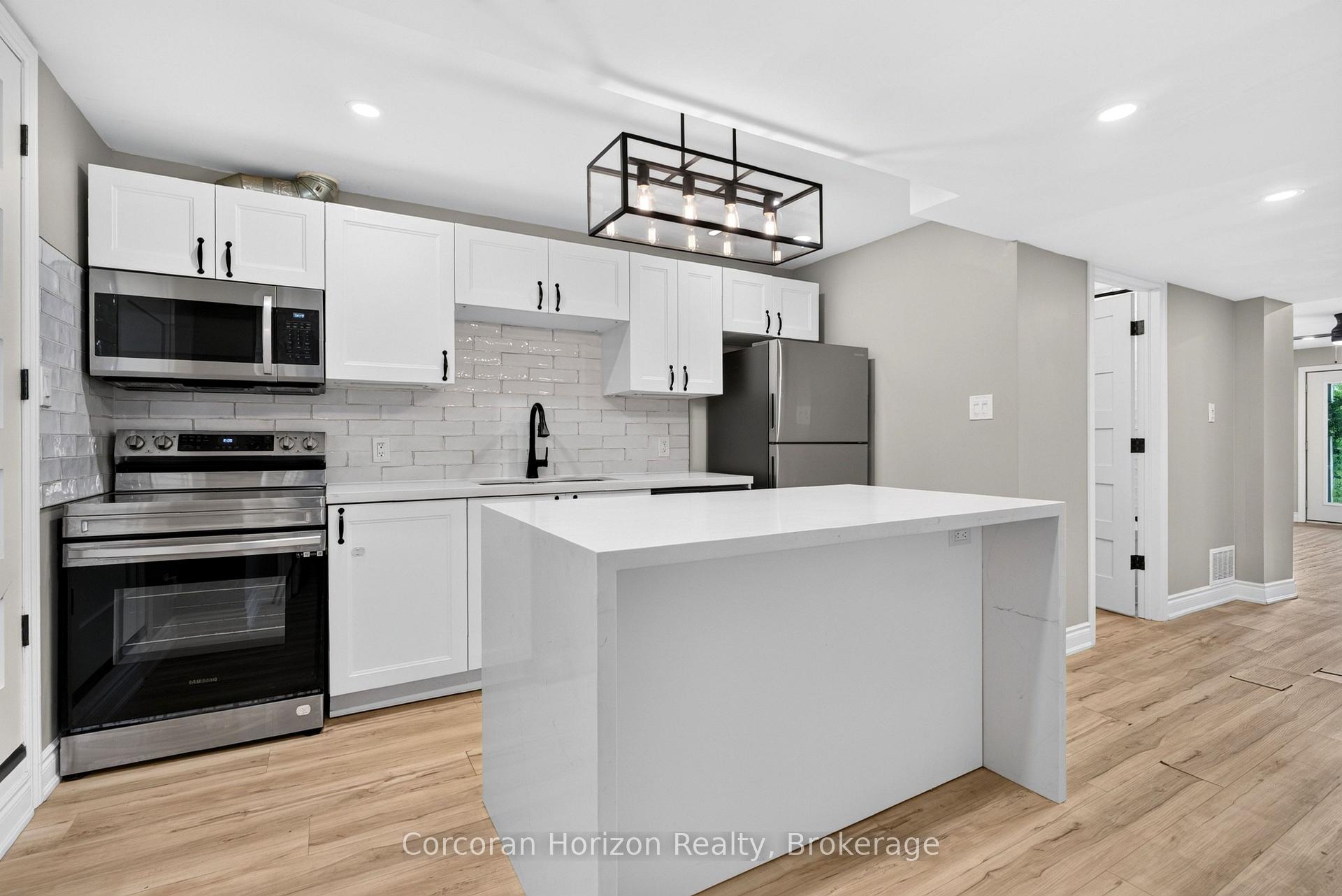 Photo 78 of 592 Aberdeen Avenue, Hamilton, Kirkendall — HOMEH
