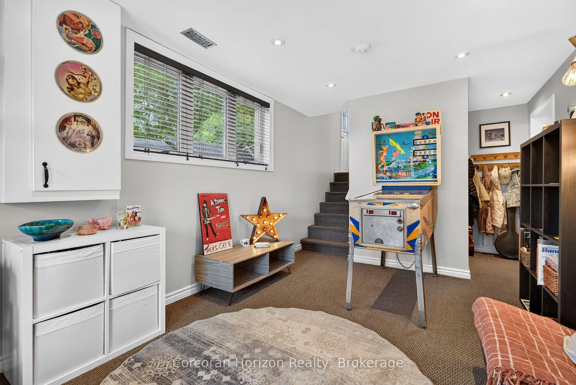 Photo 14 of 592 Aberdeen Avenue, Hamilton, Kirkendall — HOMEH