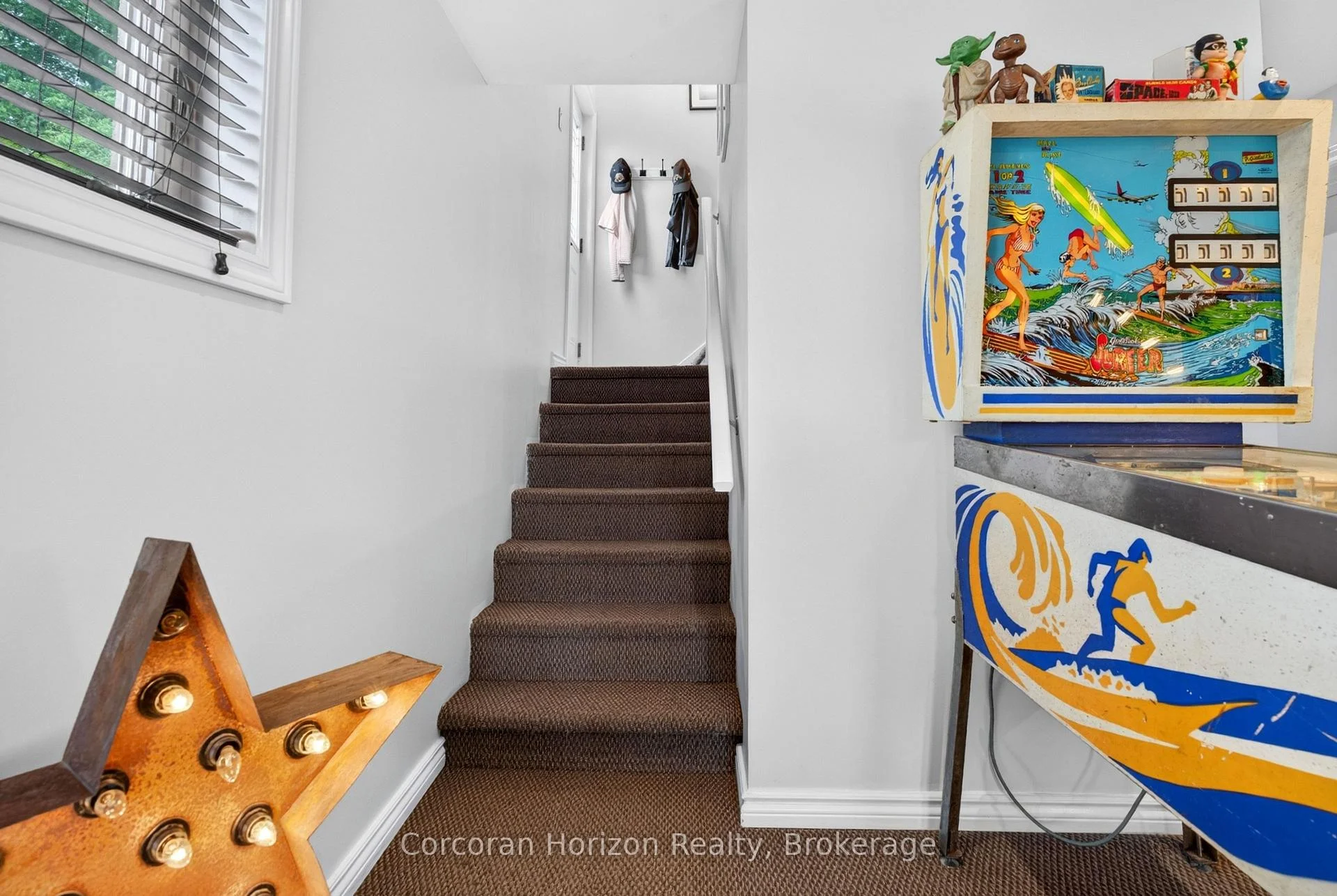 Photo 17 of 592 Aberdeen Avenue, Hamilton, Kirkendall — HOMEH