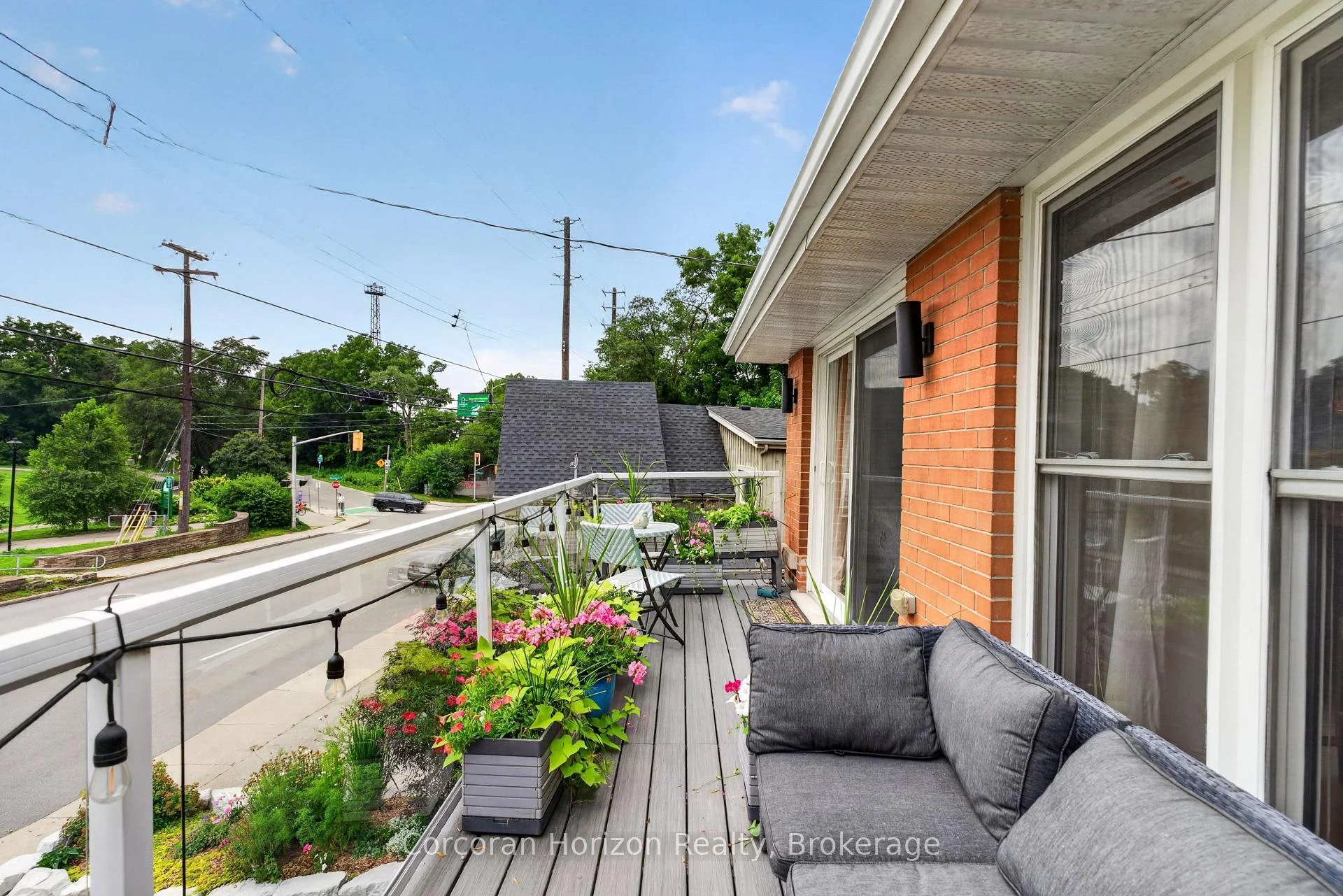 Photo 45 of 592 Aberdeen Avenue, Hamilton, Kirkendall — HOMEH