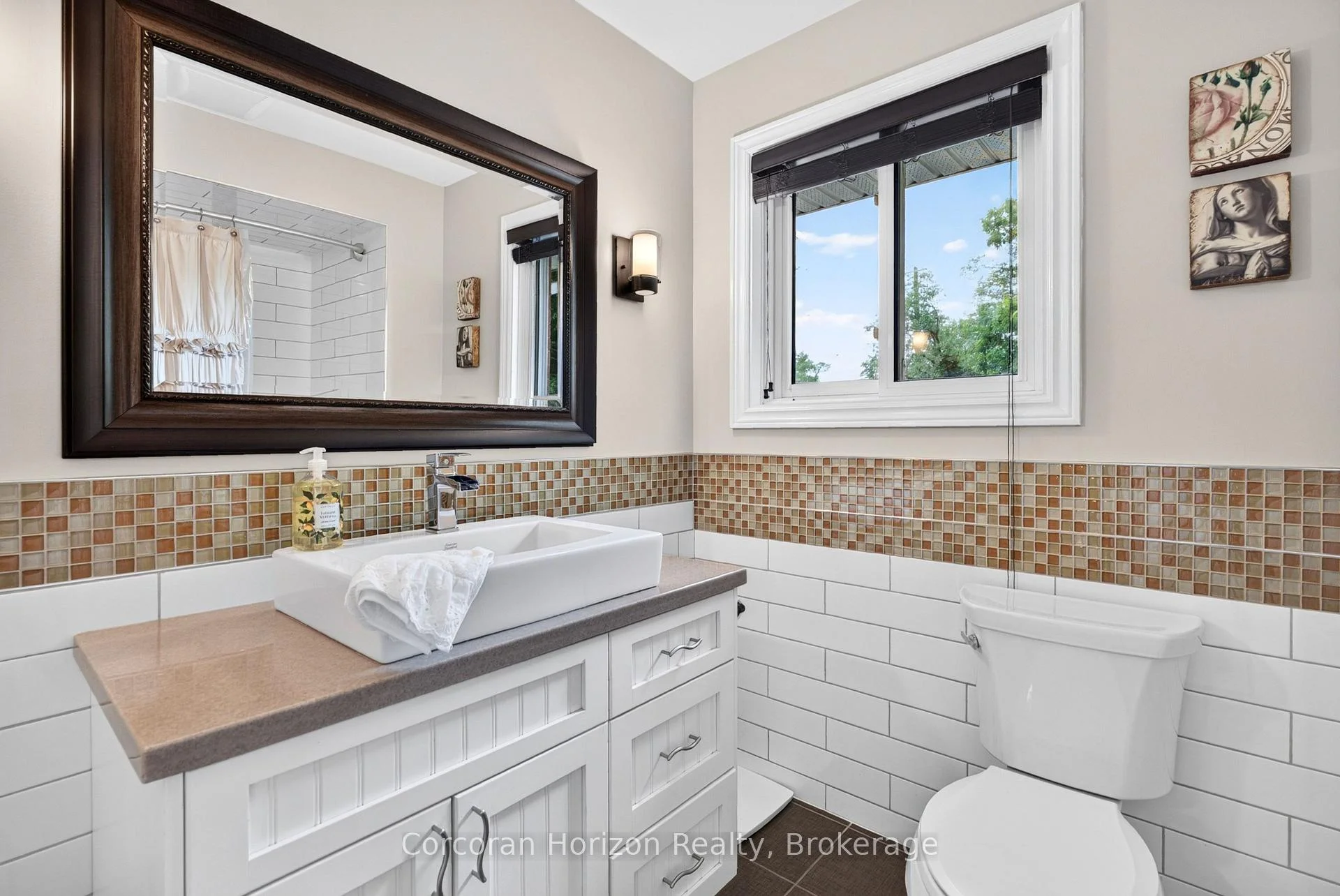 Photo 67 of 592 Aberdeen Avenue, Hamilton, Kirkendall — HOMEH
