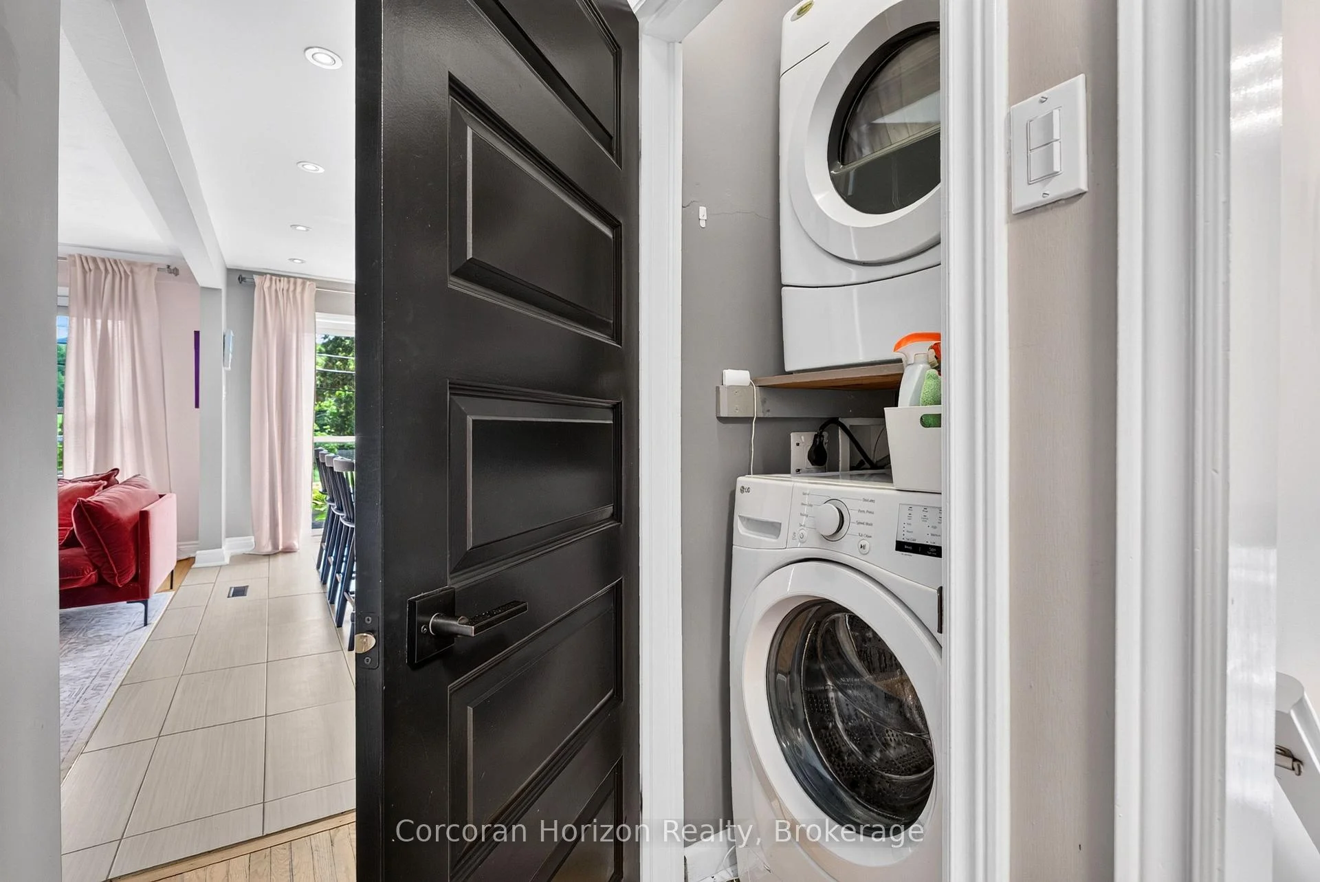 Photo 69 of 592 Aberdeen Avenue, Hamilton, Kirkendall — HOMEH