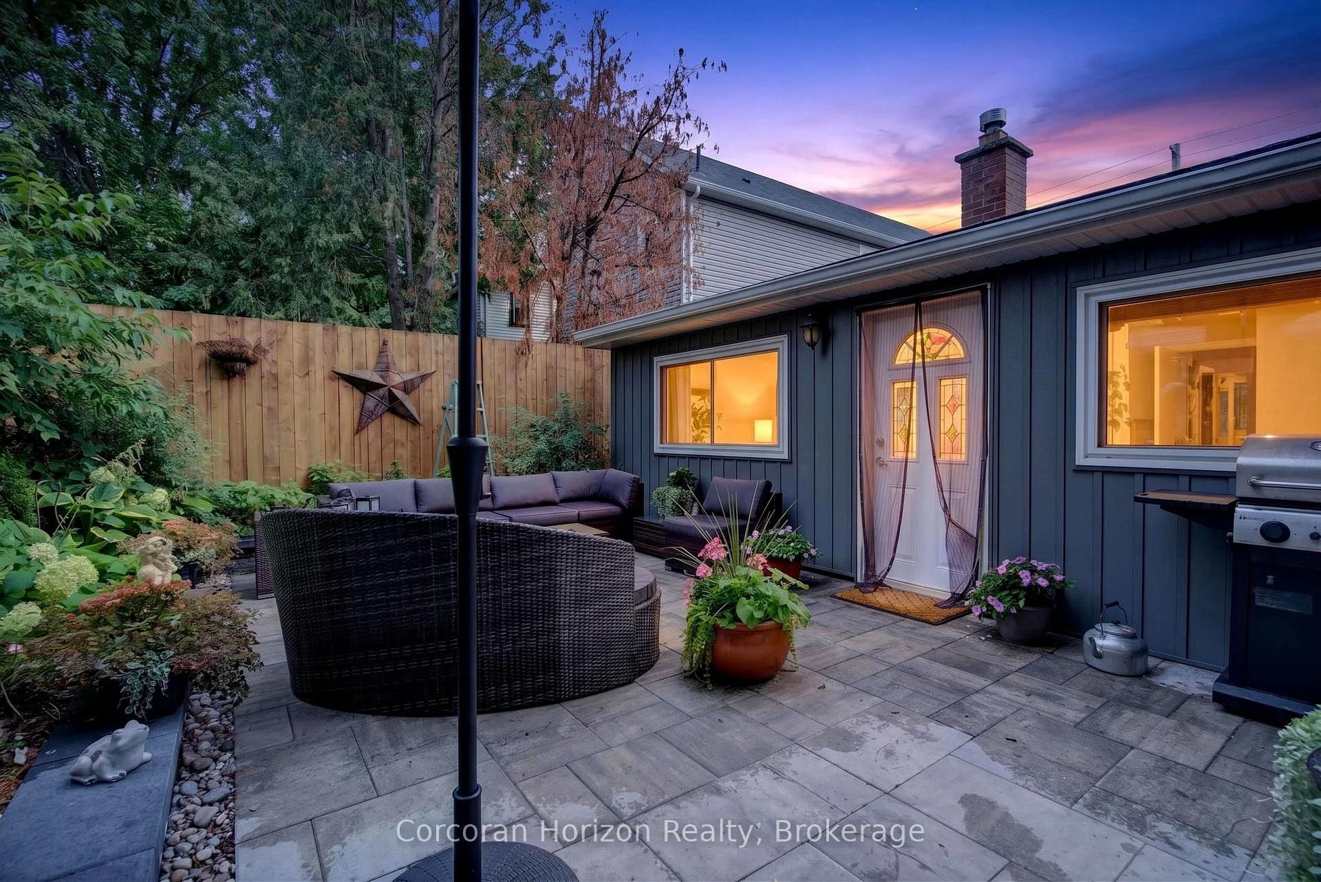 Photo 93 of 592 Aberdeen Avenue, Hamilton, Kirkendall — HOMEH