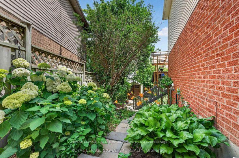 Photo 27 of 1642 Pepperwood Gate, Pickering, Brock Ridge — HOMEH