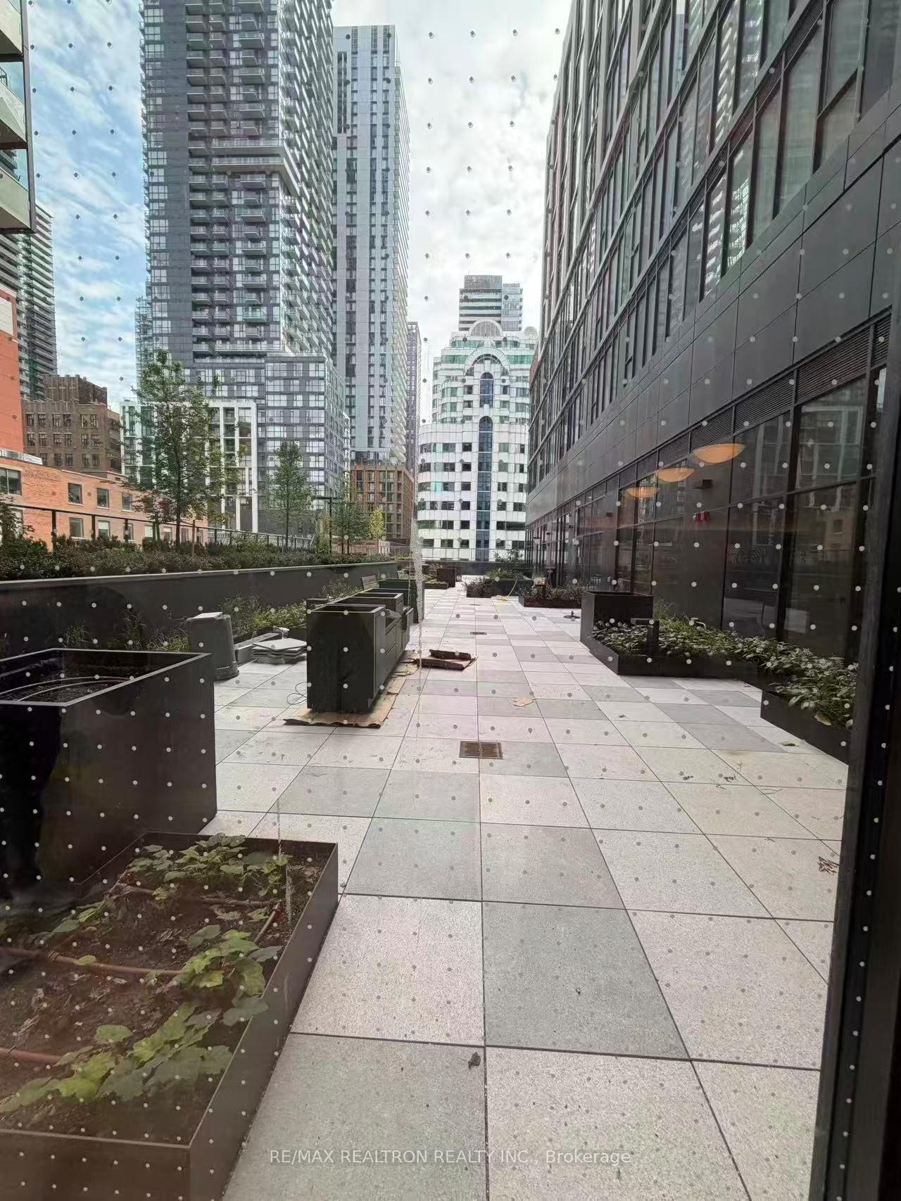 Photo 16 of Unit 2612, 400 King Street W, Toronto, Waterfront Communities — HOMEH