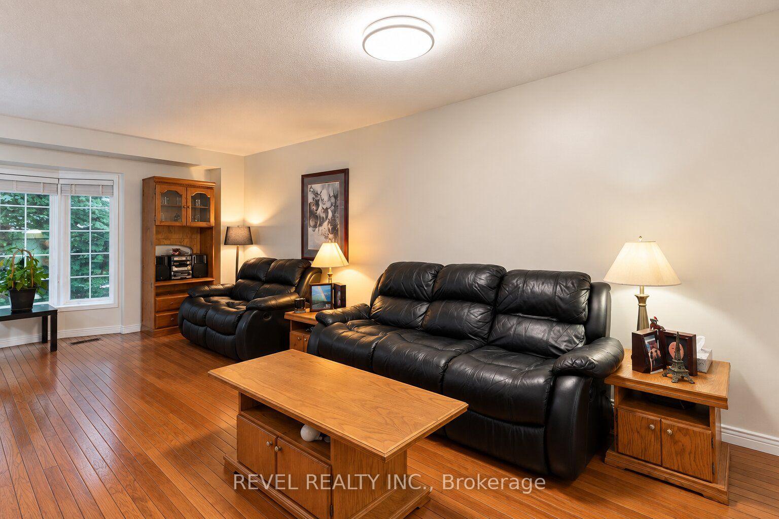 Photo 8 of Unit 4, 348 Highland Road W, Hamilton, Stoney Creek Mountain — HOMEH