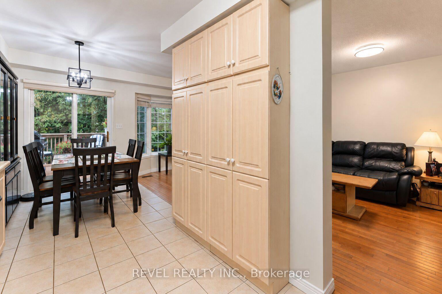 Photo 15 of Unit 4, 348 Highland Road W, Hamilton, Stoney Creek Mountain — HOMEH