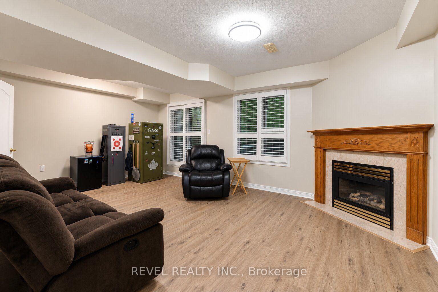 Photo 26 of Unit 4, 348 Highland Road W, Hamilton, Stoney Creek Mountain — HOMEH