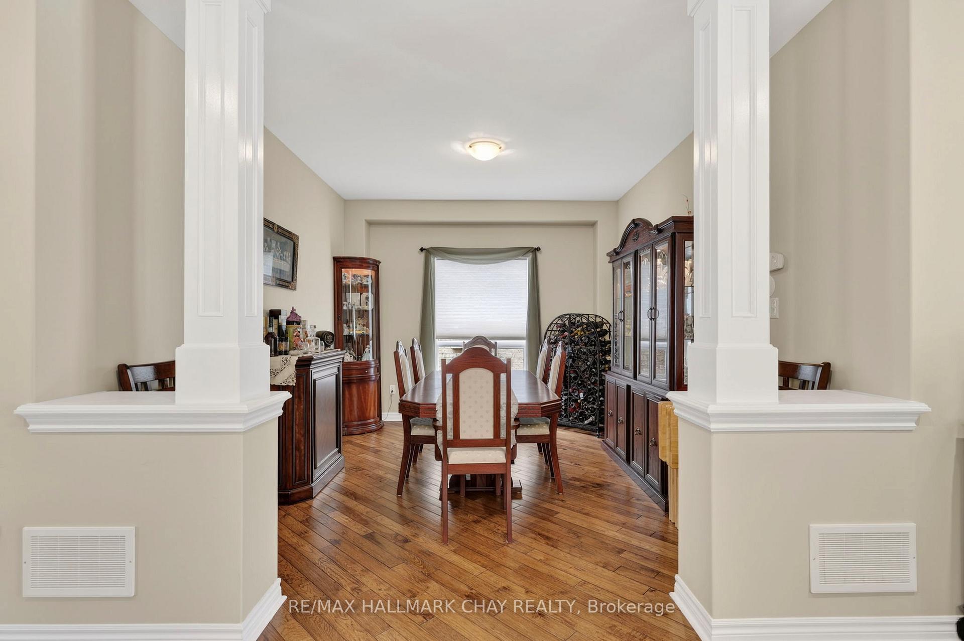 Photo 11 of 12 Orleans Avenue, Barrie, Innis-Shore — HOMEH