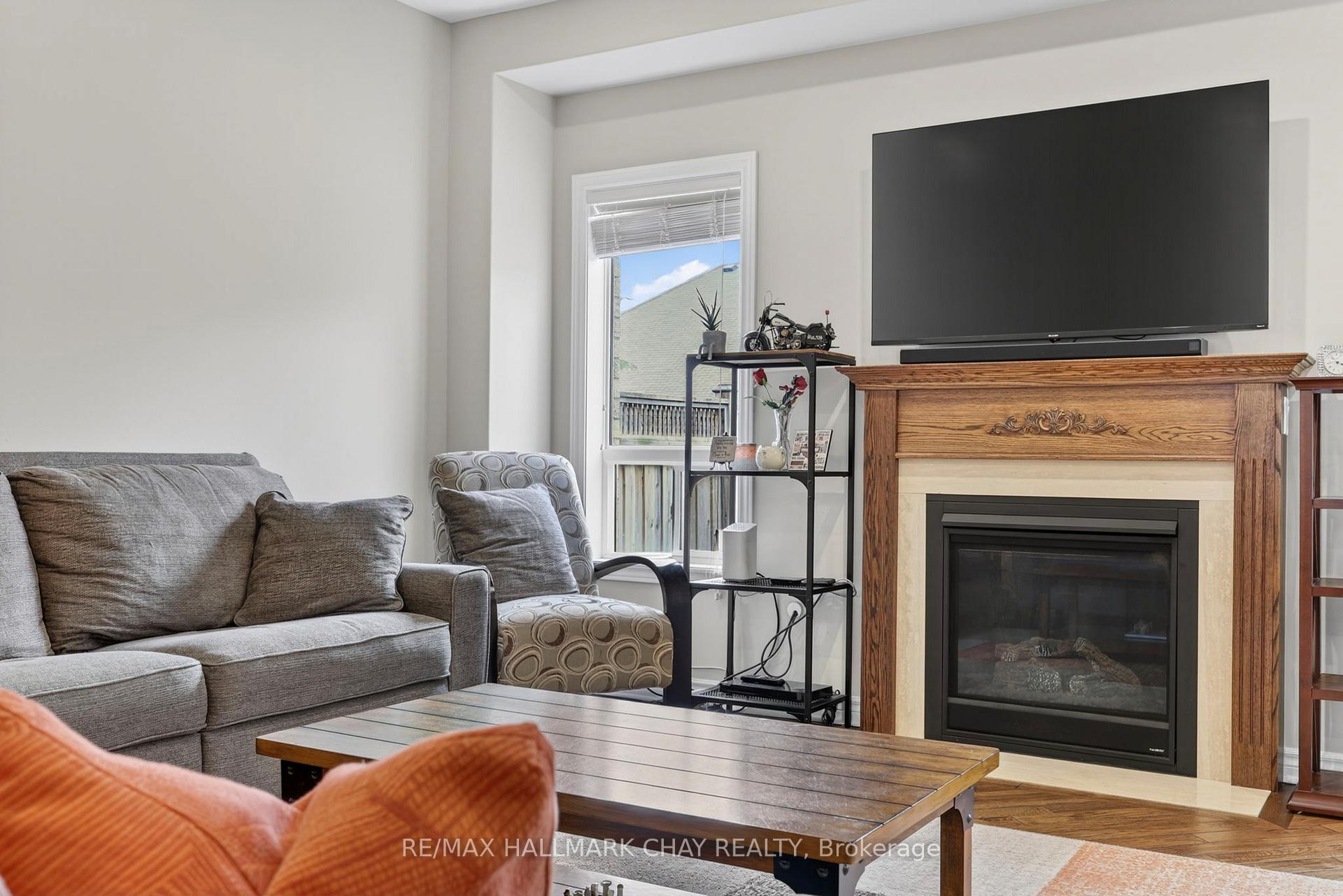 Photo 15 of 12 Orleans Avenue, Barrie, Innis-Shore — HOMEH