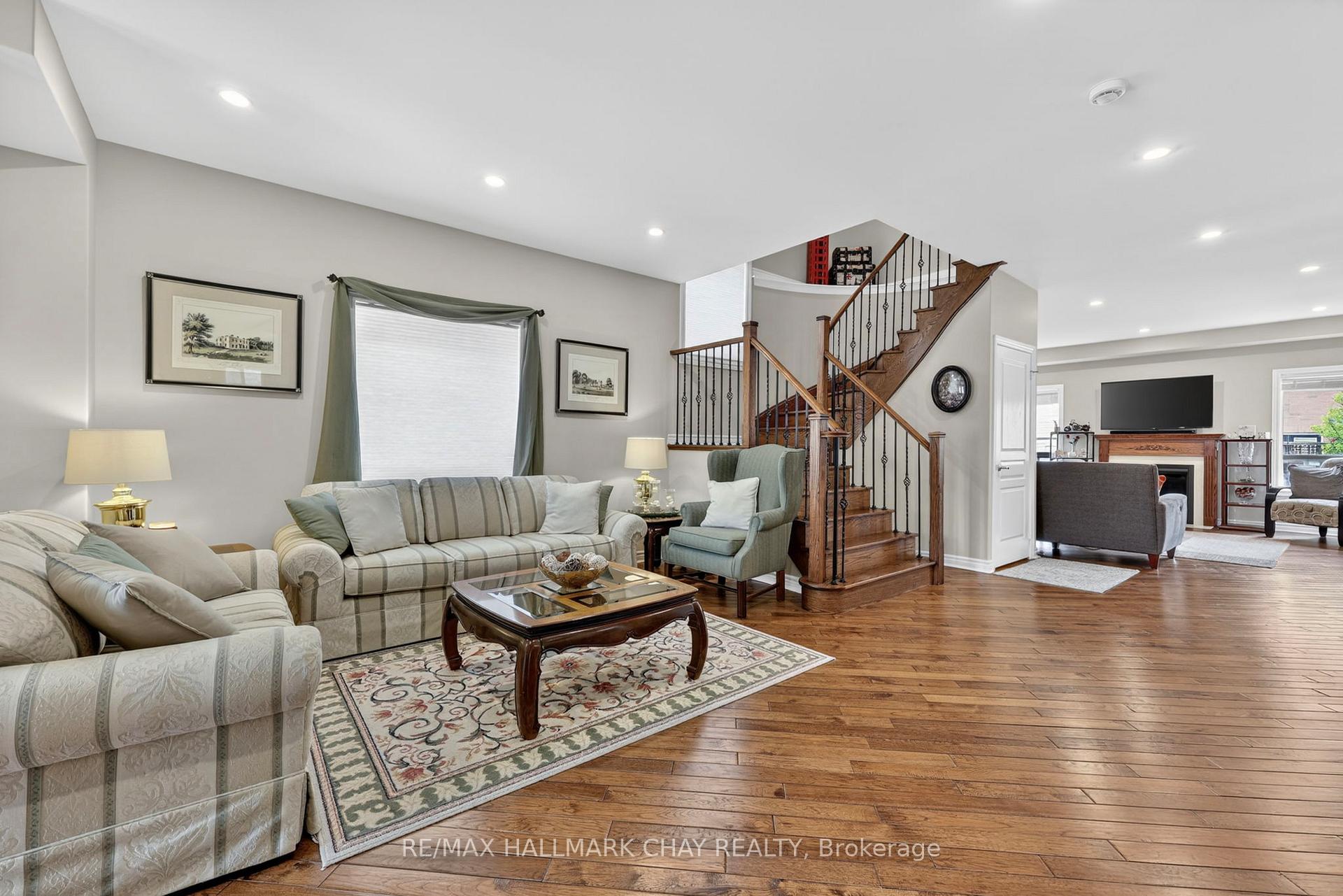 Photo 18 of 12 Orleans Avenue, Barrie, Innis-Shore — HOMEH