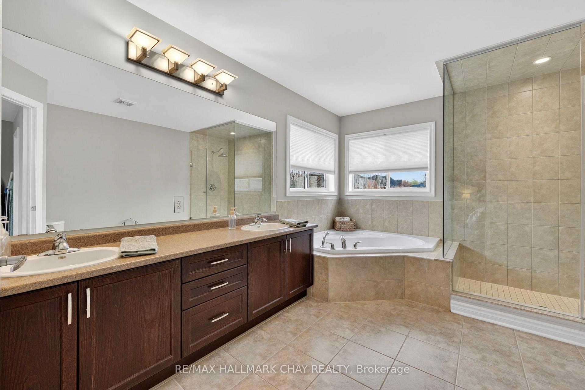 Photo 23 of 12 Orleans Avenue, Barrie, Innis-Shore — HOMEH