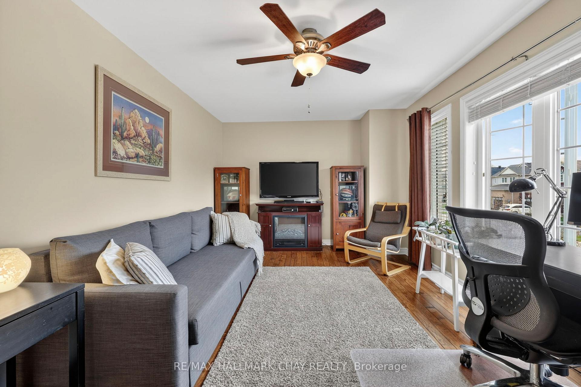 Photo 33 of 12 Orleans Avenue, Barrie, Innis-Shore — HOMEH