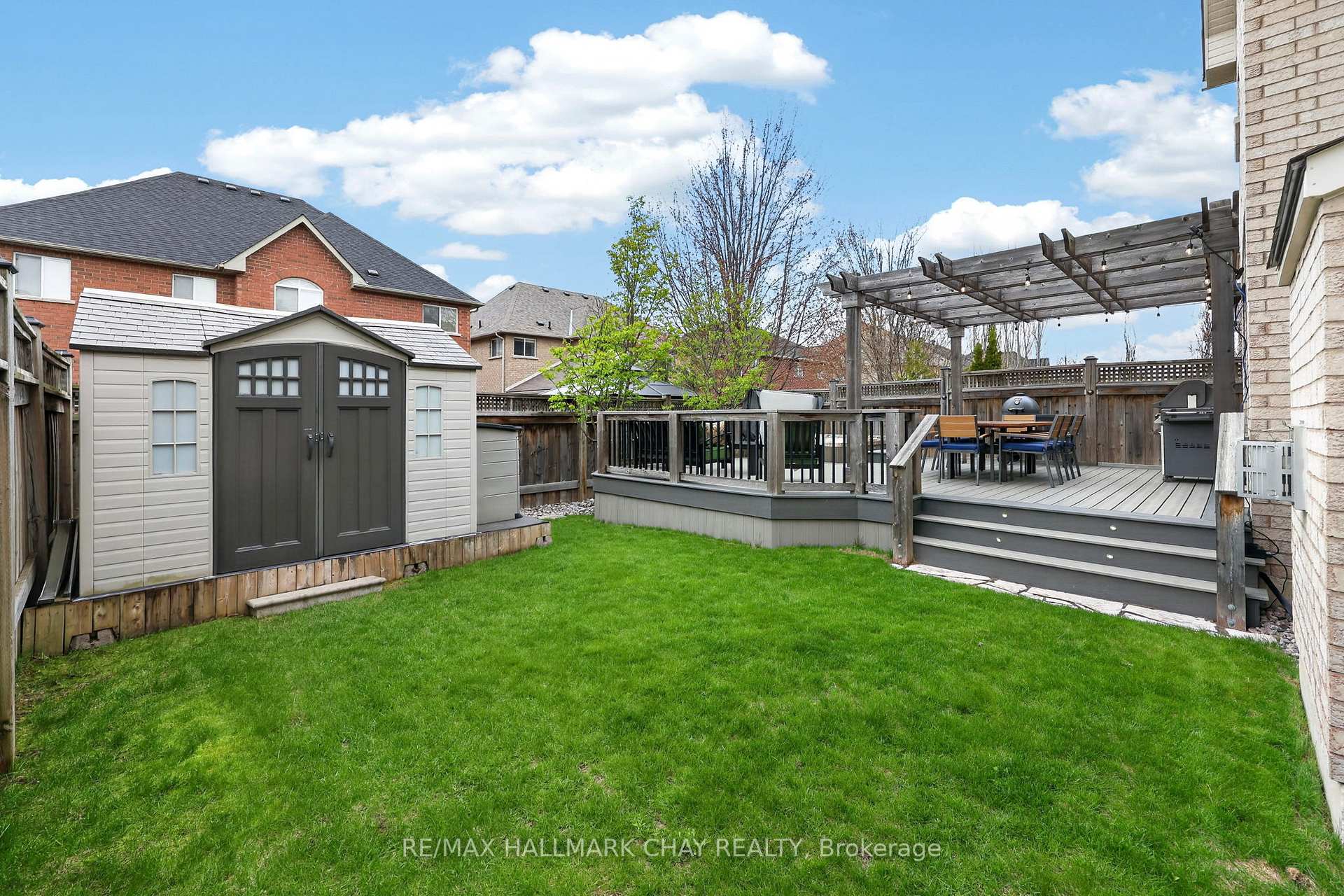 Photo 42 of 12 Orleans Avenue, Barrie, Innis-Shore — HOMEH