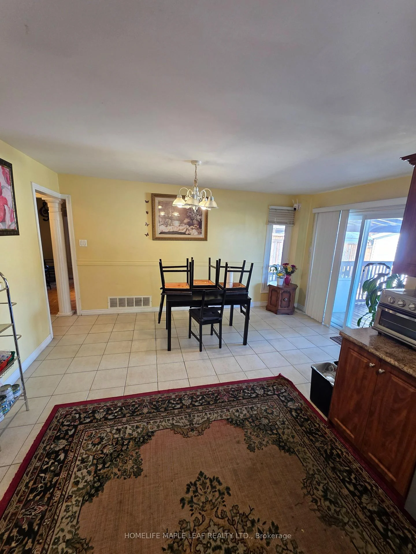Photo 15 of 37 Coronation Circle, Brampton, Heart Lake West — HOMEH