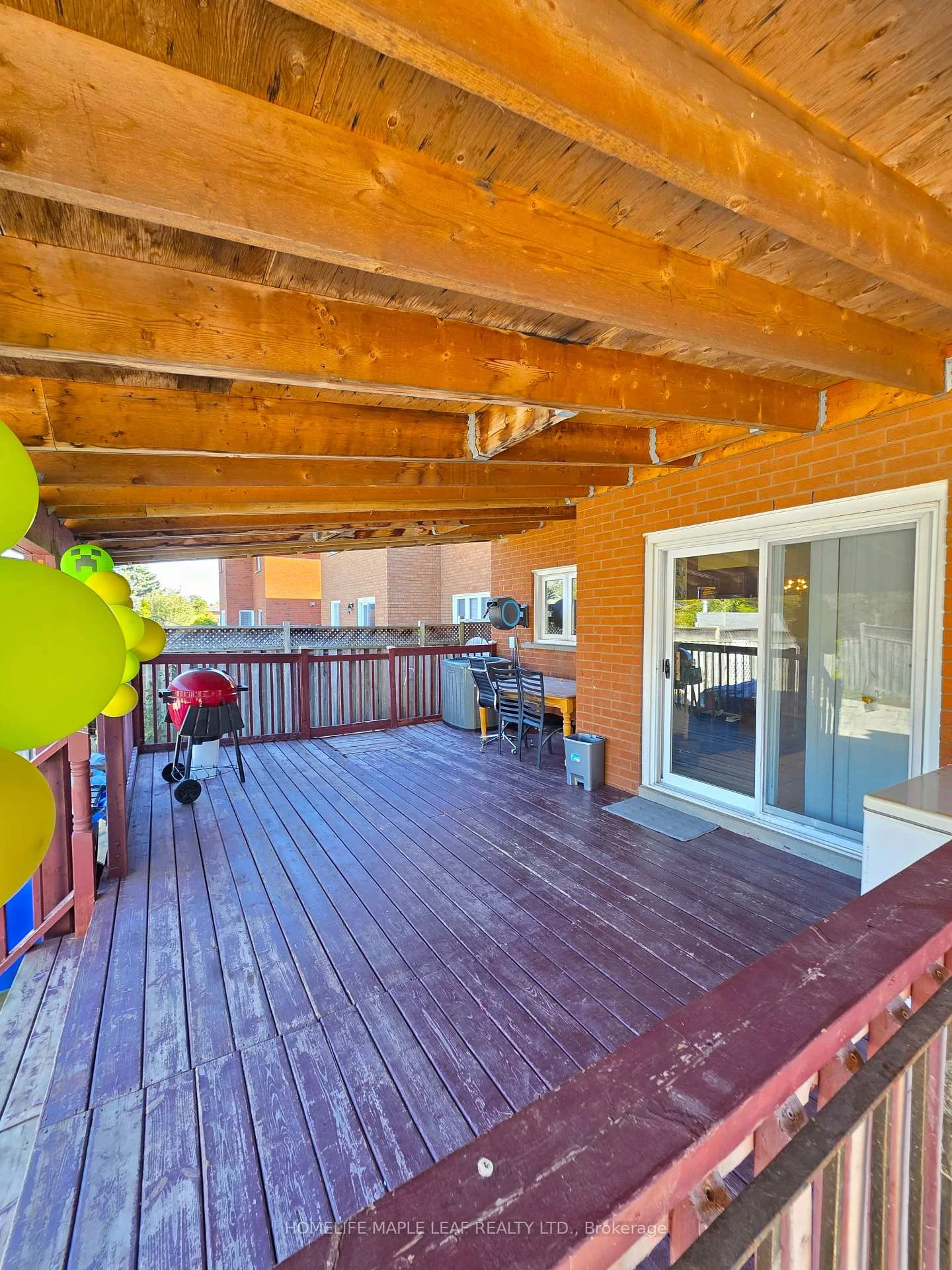 Photo 21 of 37 Coronation Circle, Brampton, Heart Lake West — HOMEH