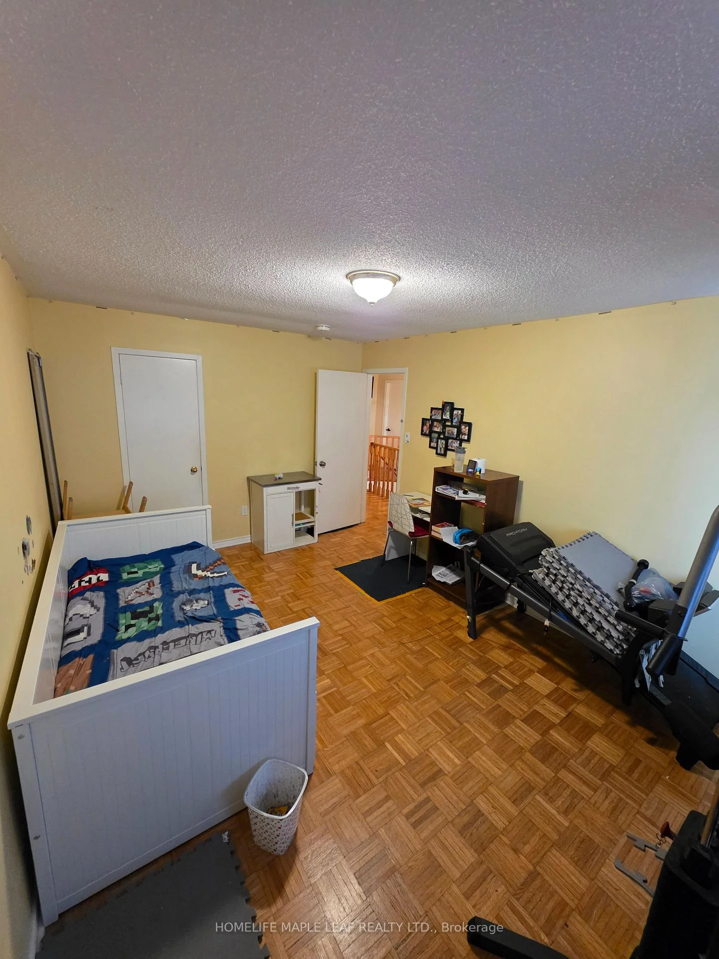 Photo 31 of 37 Coronation Circle, Brampton, Heart Lake West — HOMEH