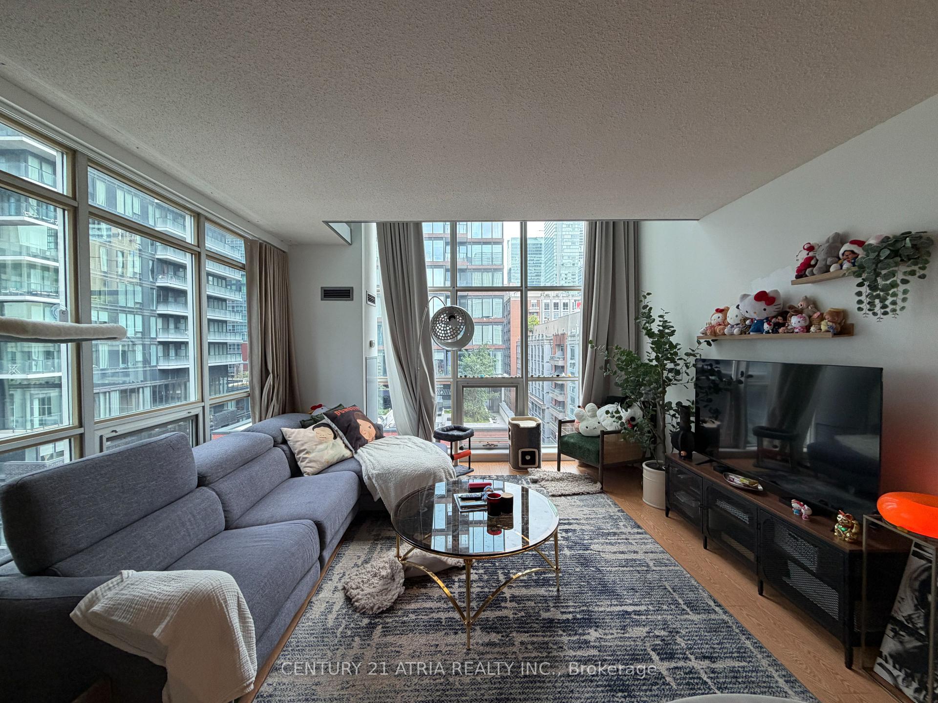 Photo 2 of Unit 1105, 36 Blue Jays Way, Toronto, Waterfront Communities — HOMEH