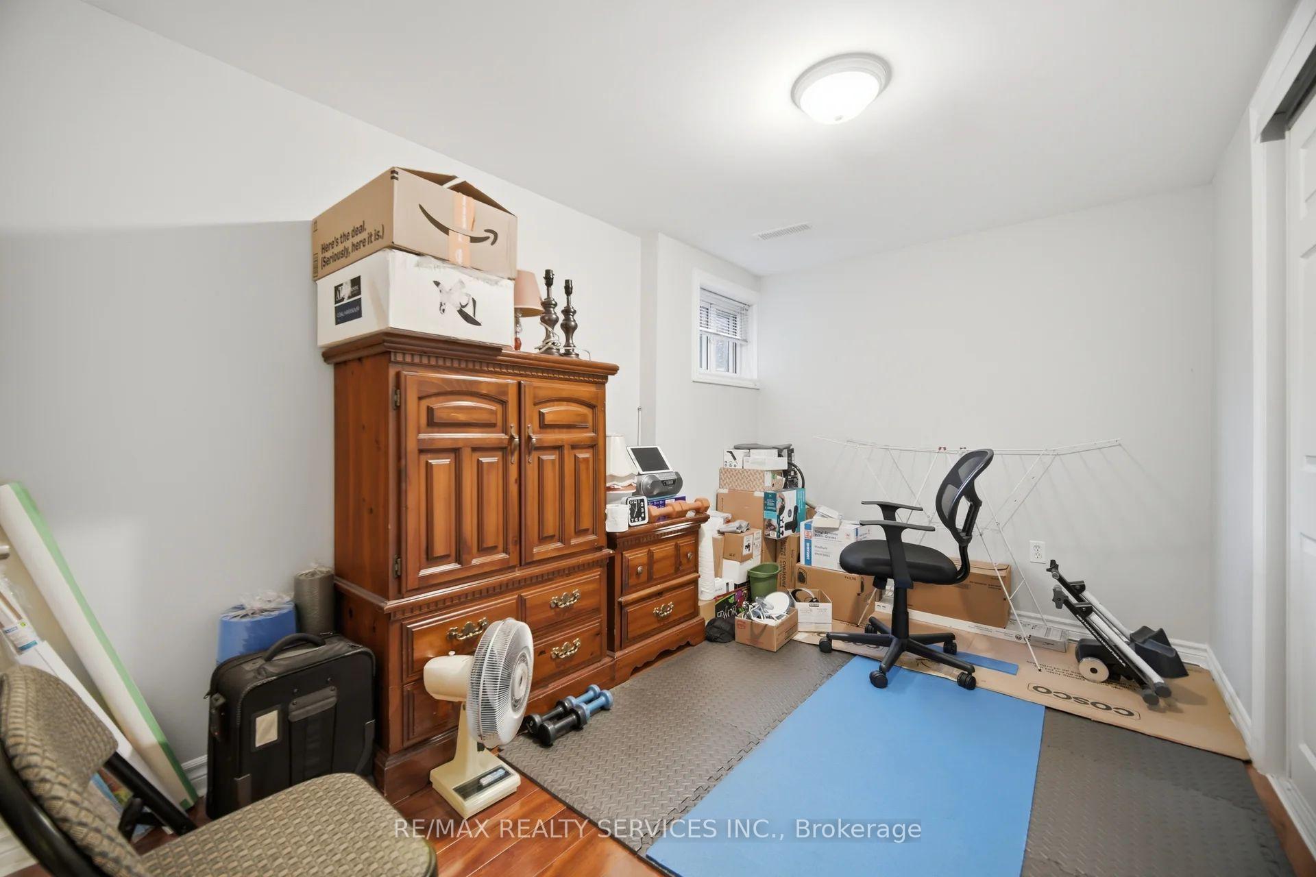Photo 29 of 2414 Whaley Drive, Mississauga, Cooksville — HOMEH