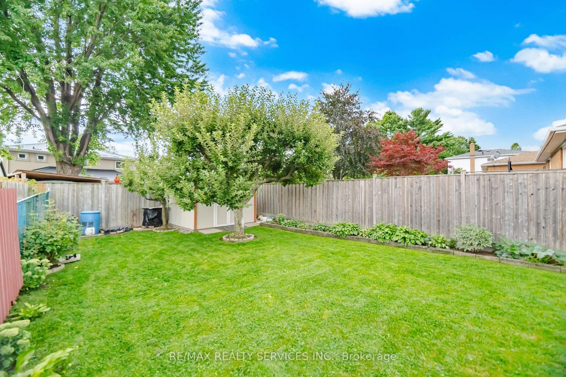 Photo 37 of 2414 Whaley Drive, Mississauga, Cooksville — HOMEH