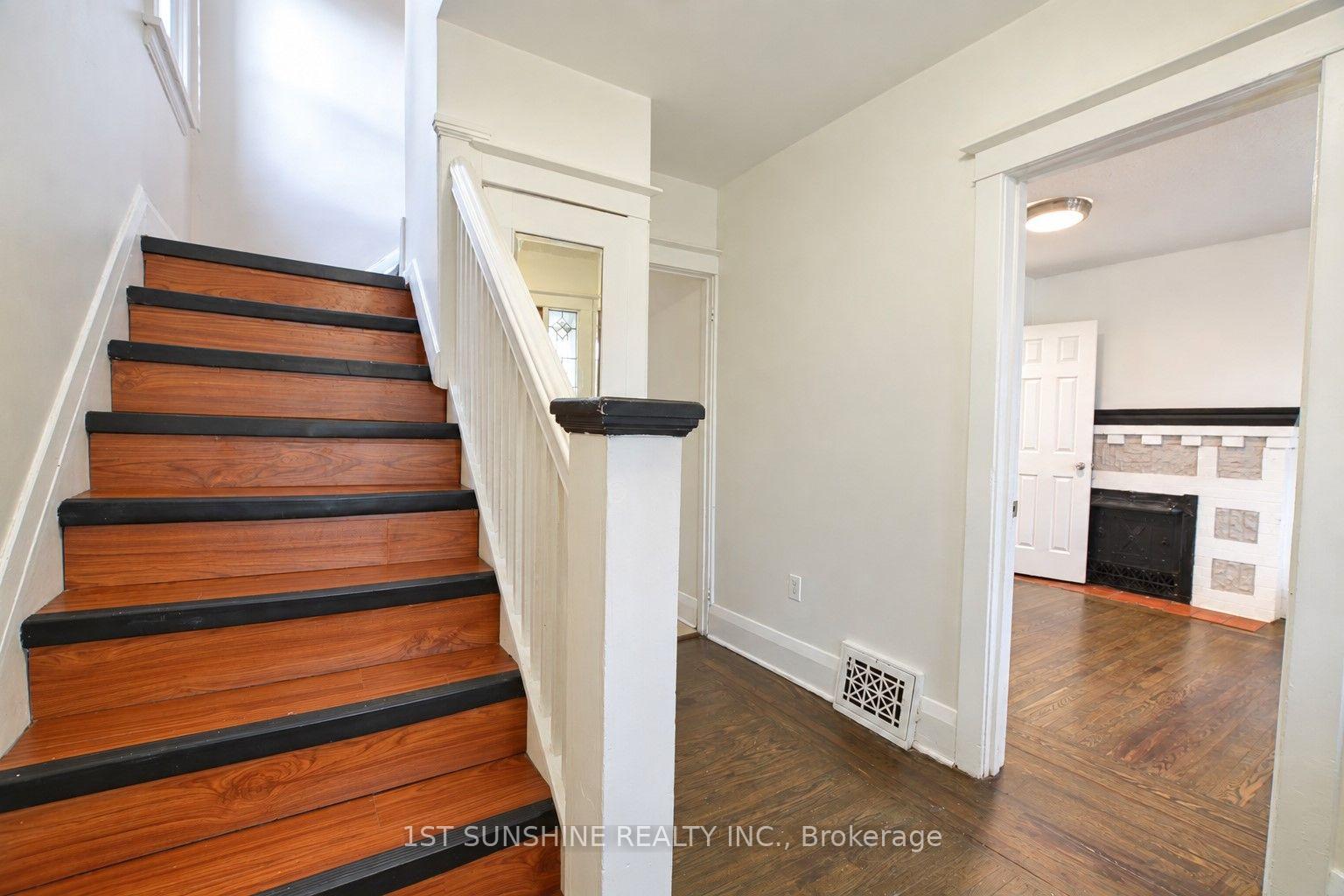 Photo 4 of 230 Duke Street, Hamilton, Kirkendall — HOMEH