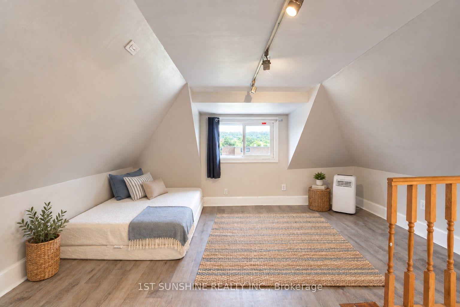 Photo 15 of 230 Duke Street, Hamilton, Kirkendall — HOMEH