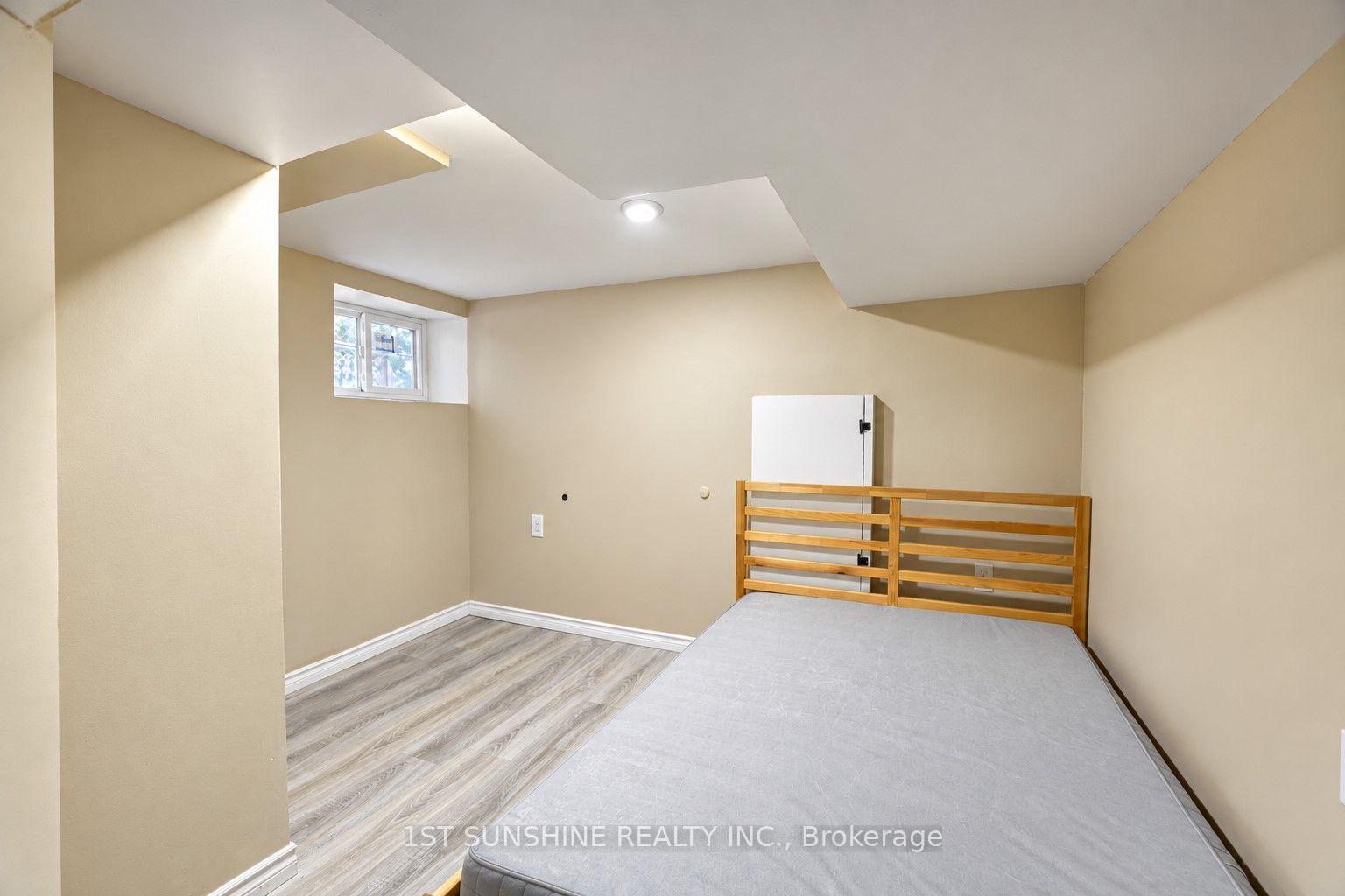 Photo 18 of 230 Duke Street, Hamilton, Kirkendall — HOMEH