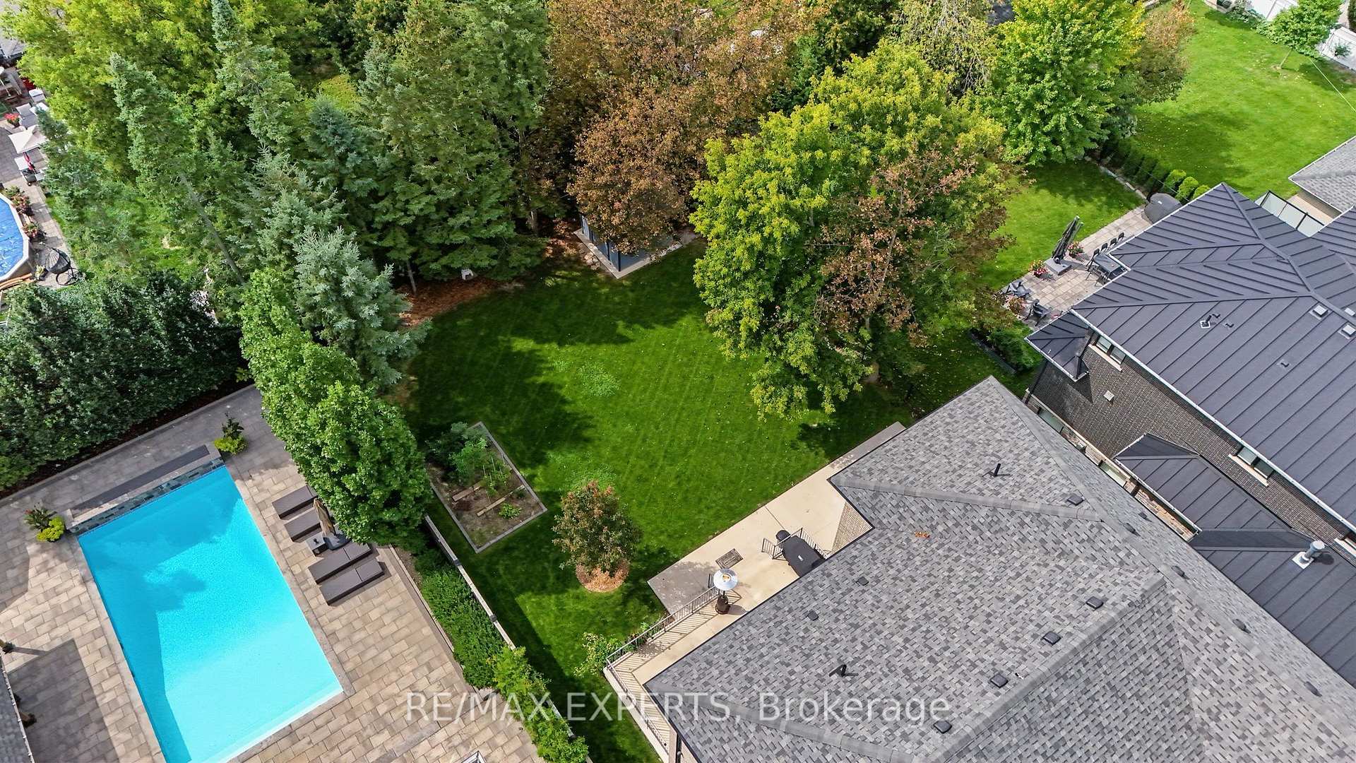 Photo 4 of 18 Gosling Road, Vaughan, Maple — HOMEH