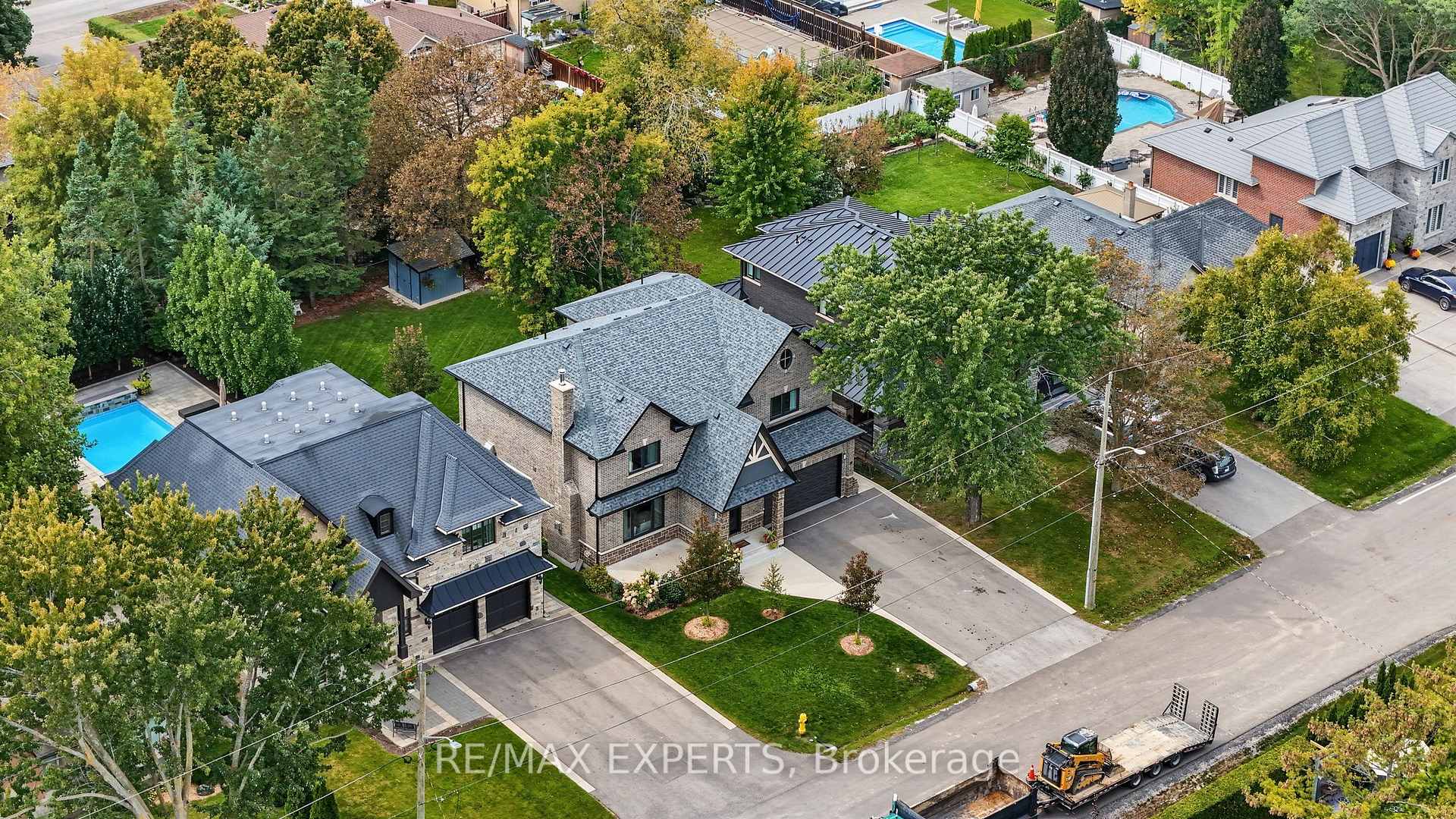 Photo 5 of 18 Gosling Road, Vaughan, Maple — HOMEH