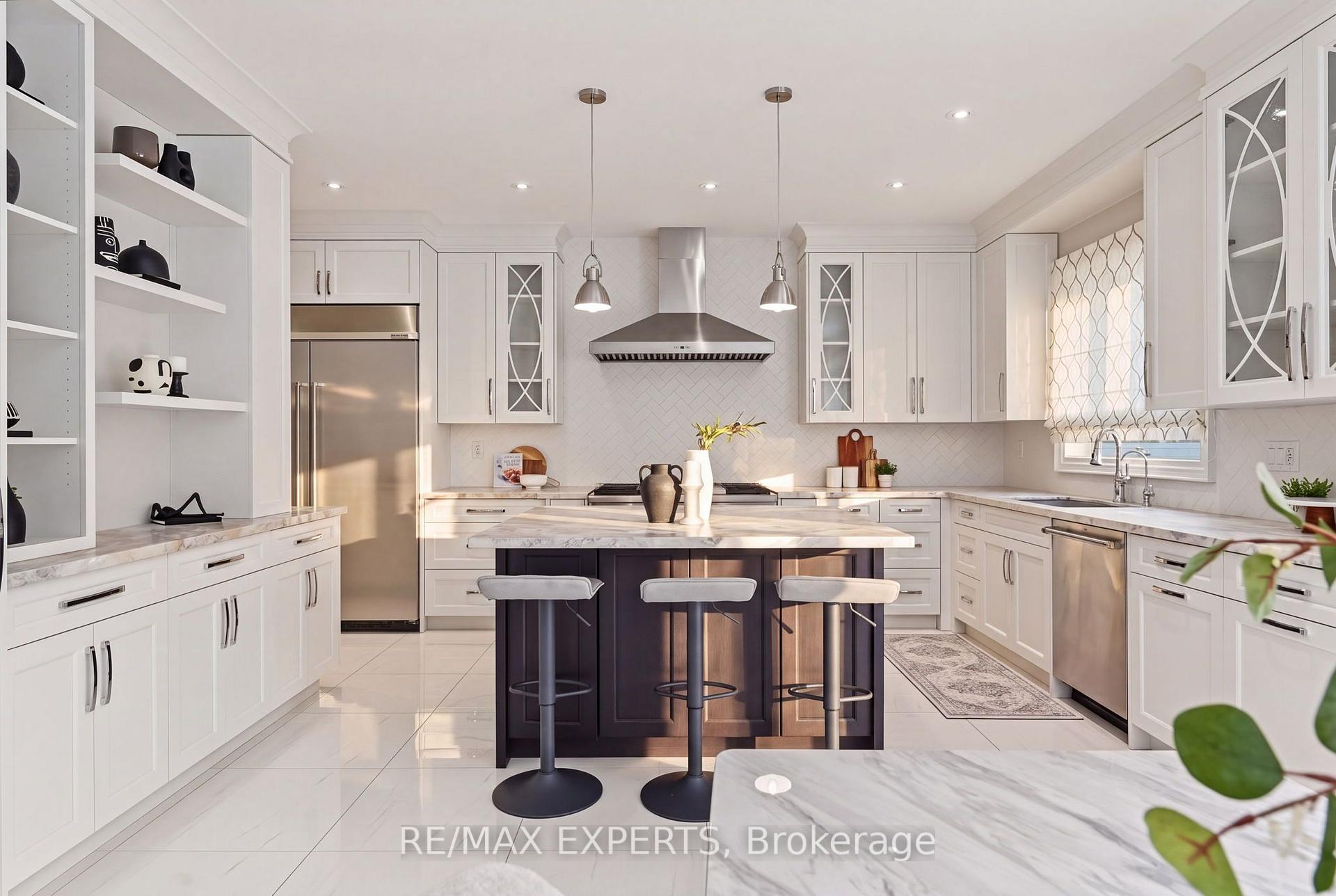 Photo 13 of 18 Gosling Road, Vaughan, Maple — HOMEH