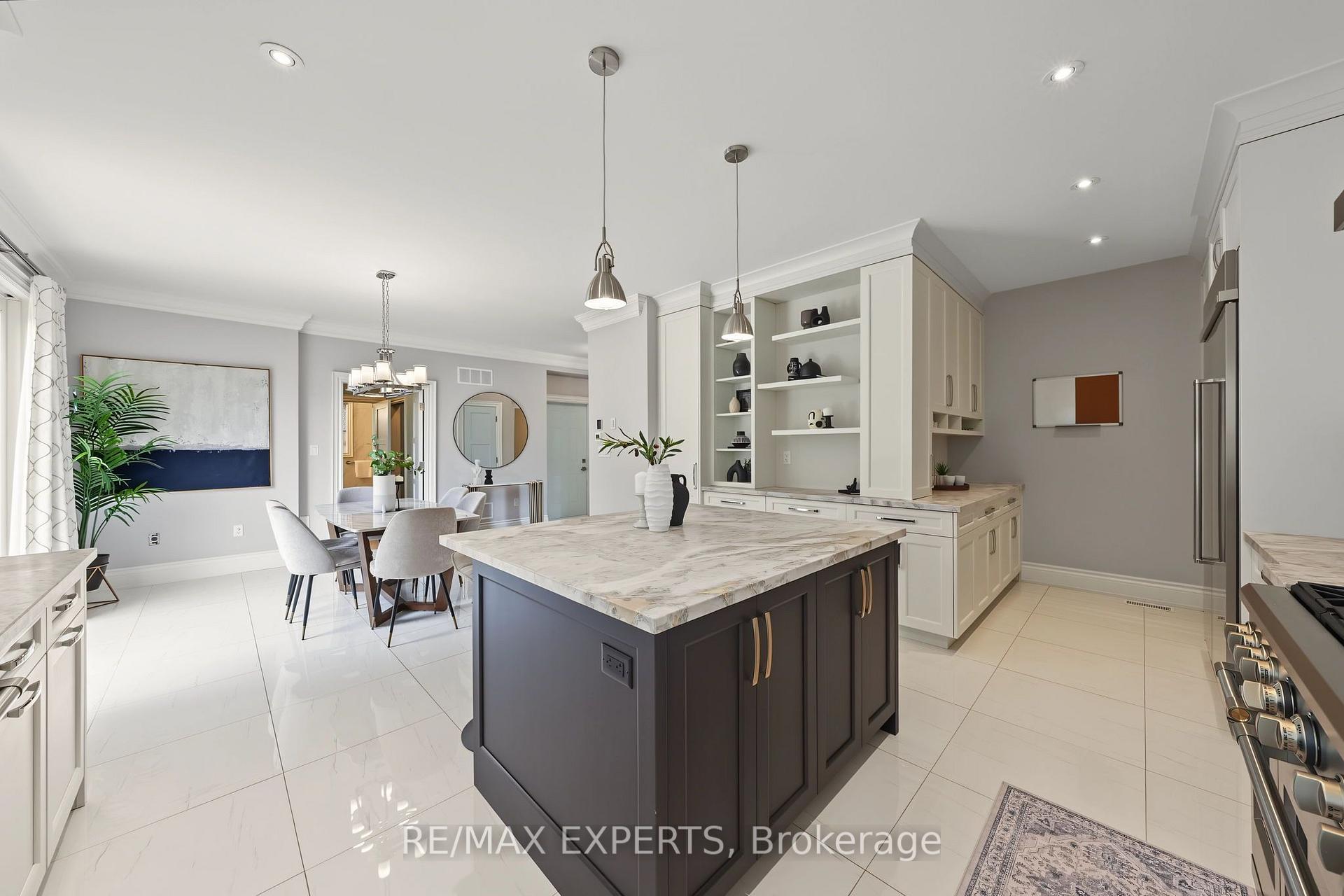 Photo 16 of 18 Gosling Road, Vaughan, Maple — HOMEH