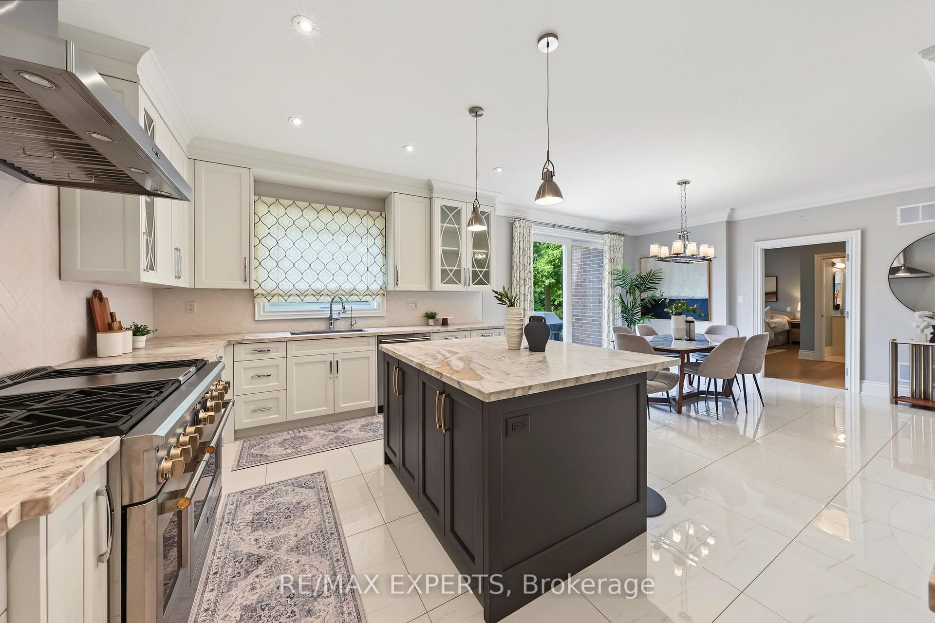 Photo 17 of 18 Gosling Road, Vaughan, Maple — HOMEH