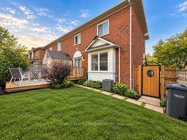 Photo 5 of 135 Ural Circle, Brampton, Sandringham-Wellington — HOMEH