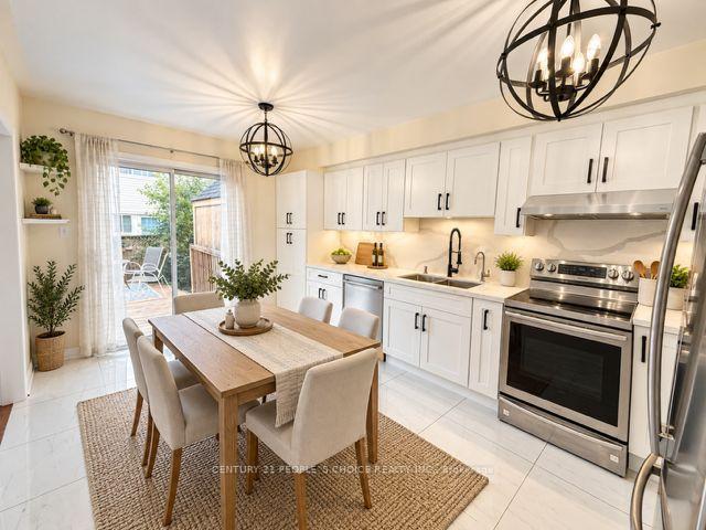 Photo 6 of 135 Ural Circle, Brampton, Sandringham-Wellington — HOMEH