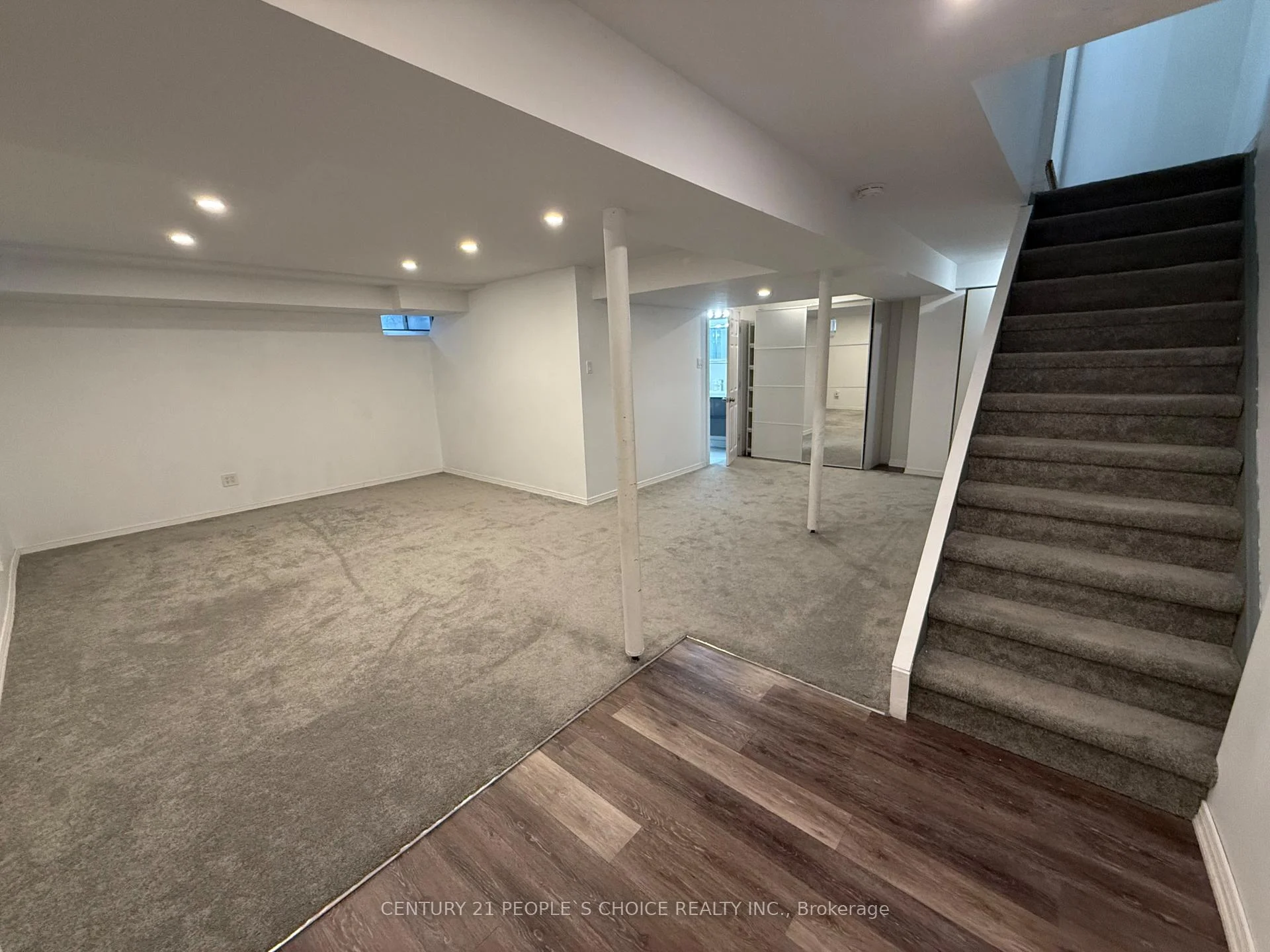 Photo 23 of 135 Ural Circle, Brampton, Sandringham-Wellington — HOMEH
