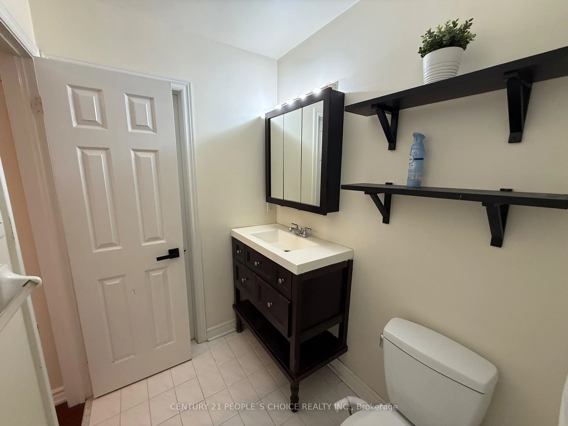 Photo 33 of 135 Ural Circle, Brampton, Sandringham-Wellington — HOMEH