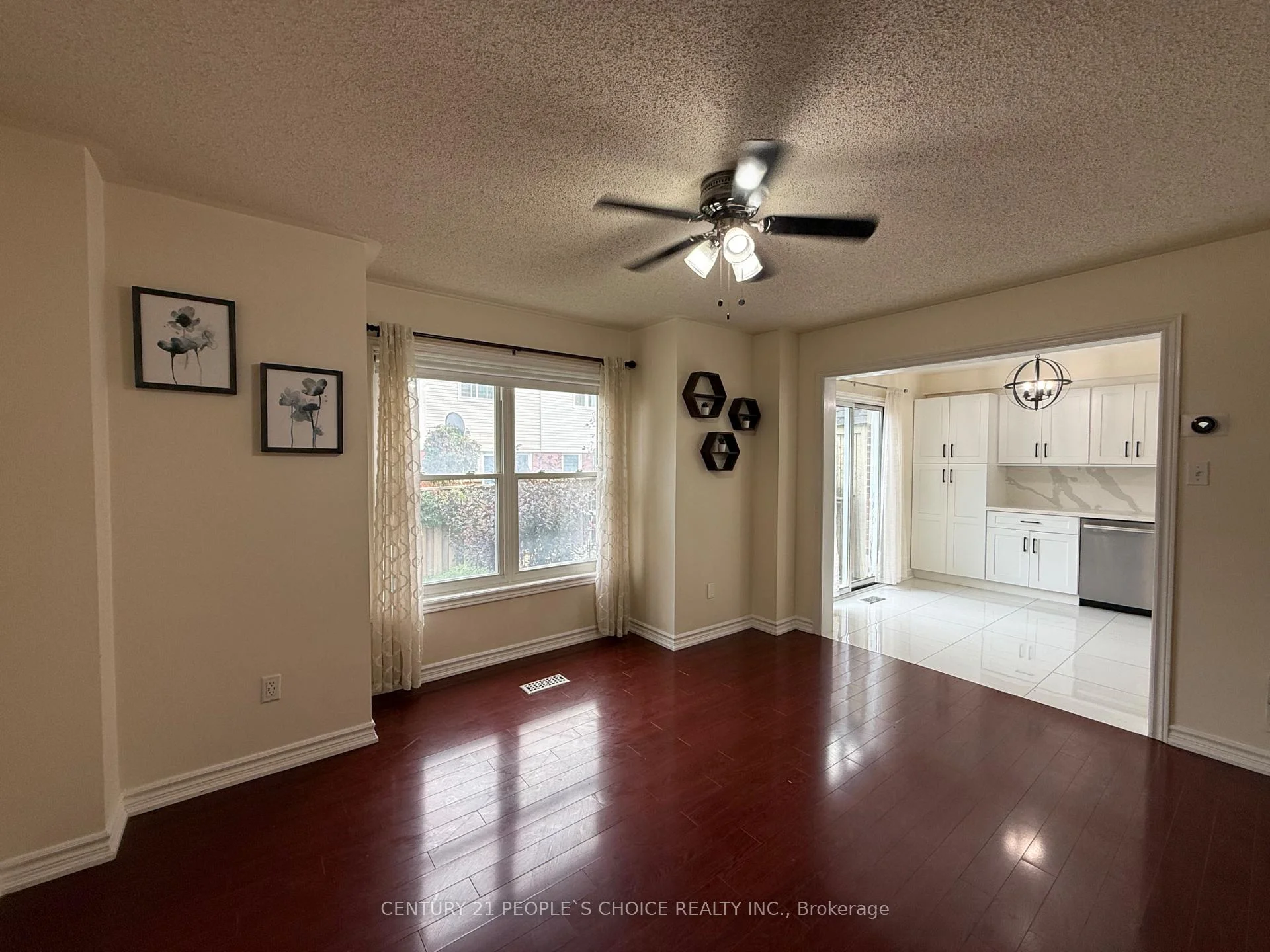 Photo 37 of 135 Ural Circle, Brampton, Sandringham-Wellington — HOMEH