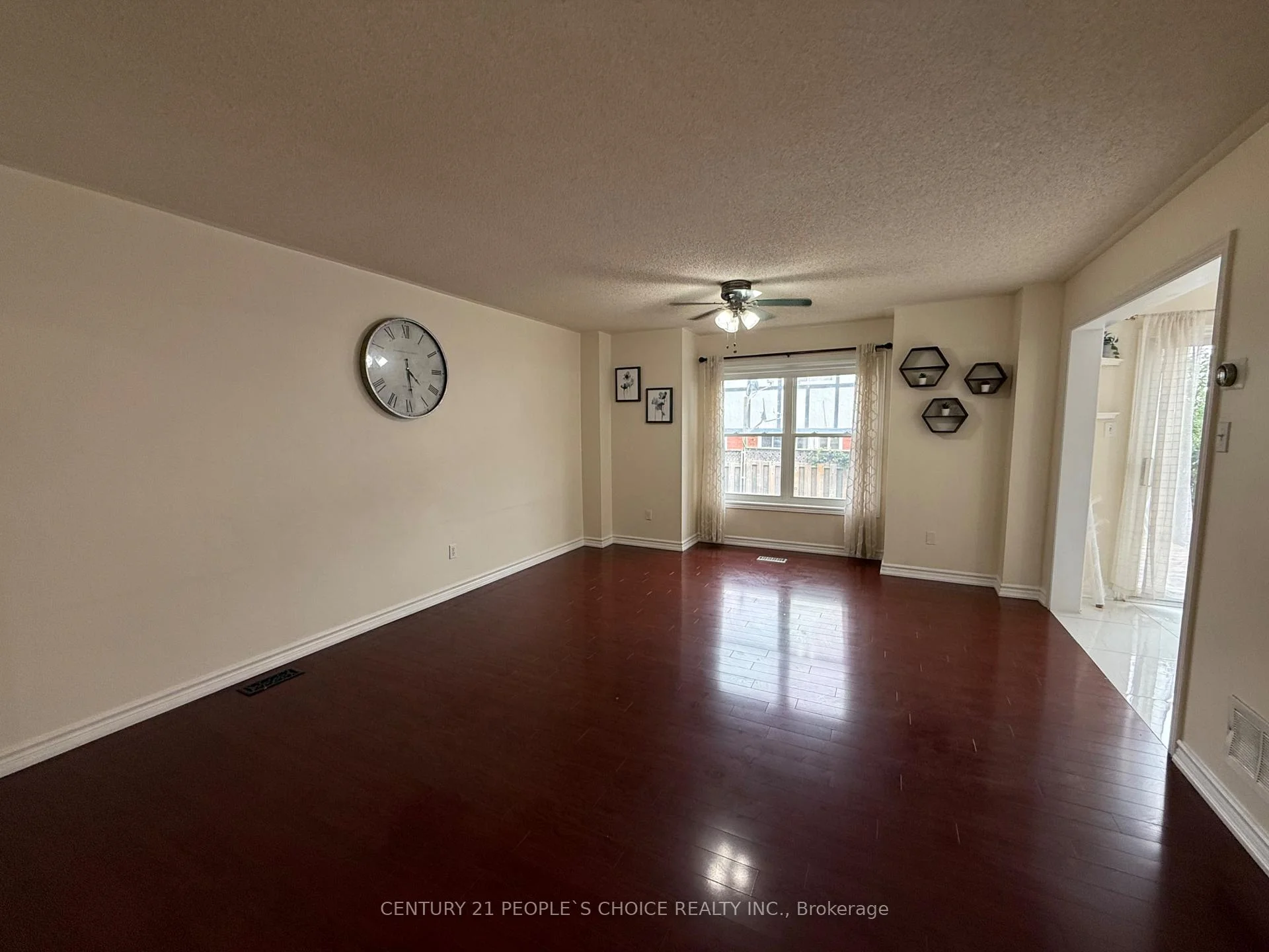 Photo 40 of 135 Ural Circle, Brampton, Sandringham-Wellington — HOMEH