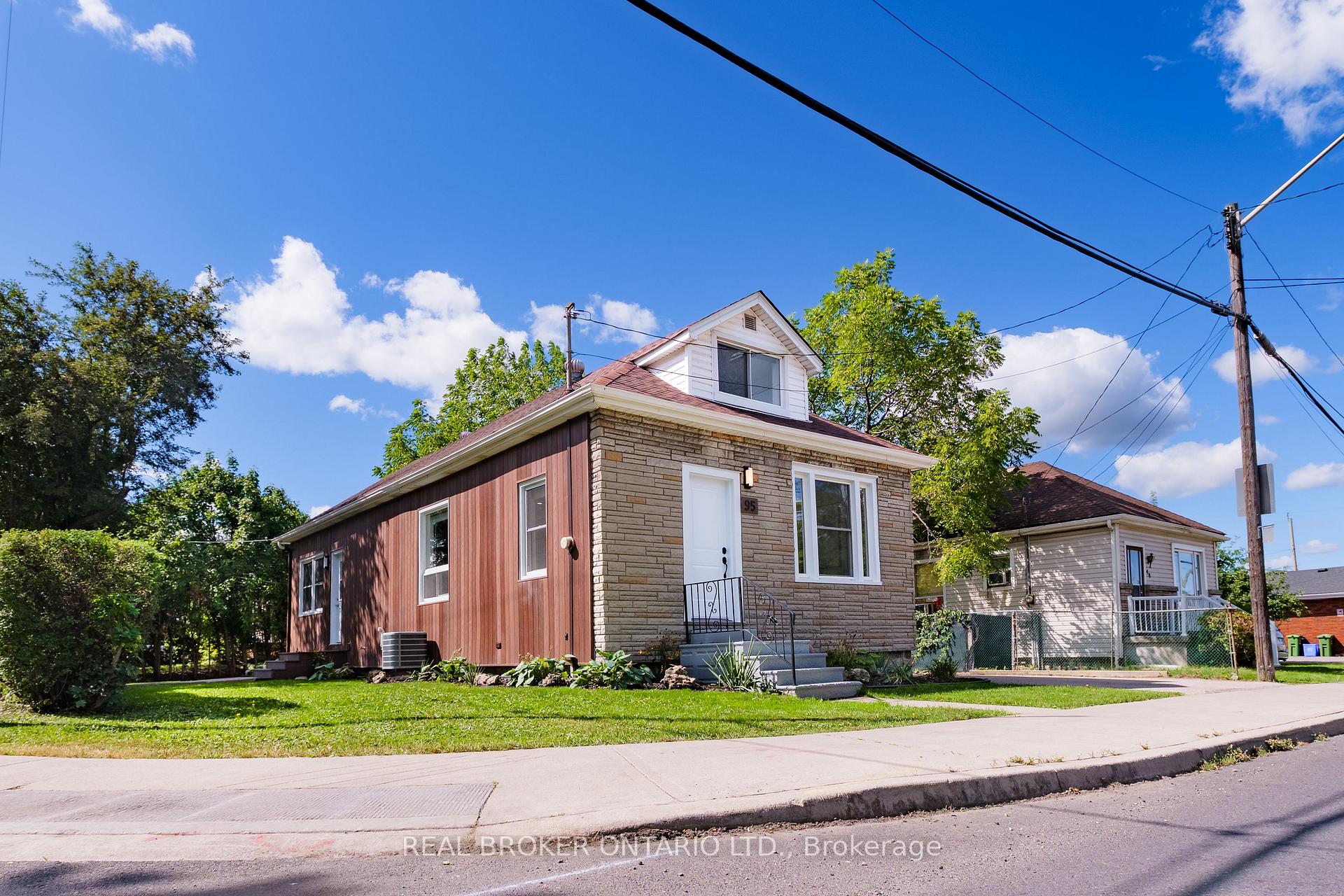 Front of 95 Fennell Avenue W